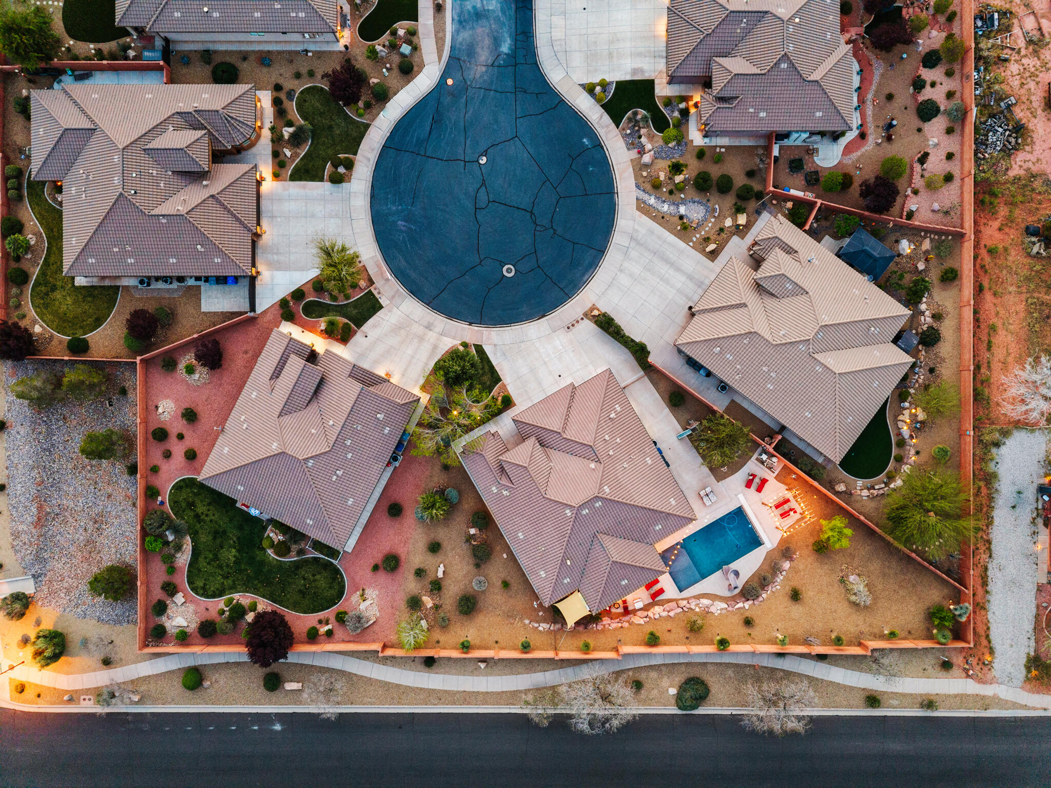 QUAIL COVE - Residential