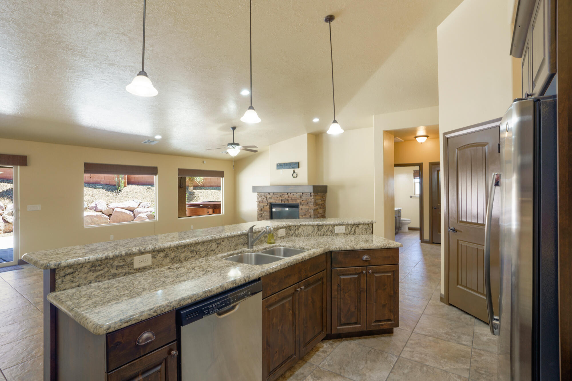 QUAIL COVE - Residential