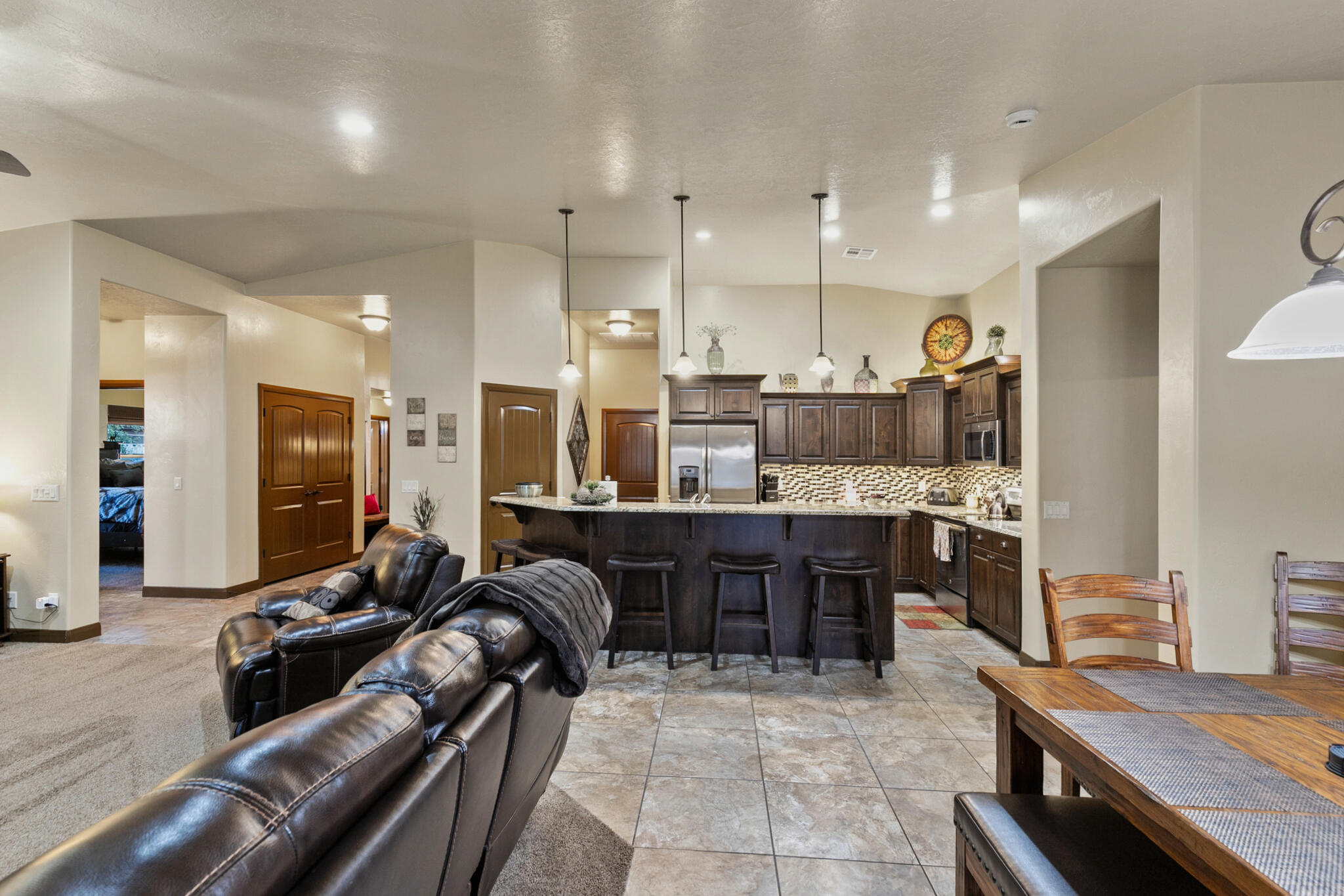 QUAIL COVE - Residential