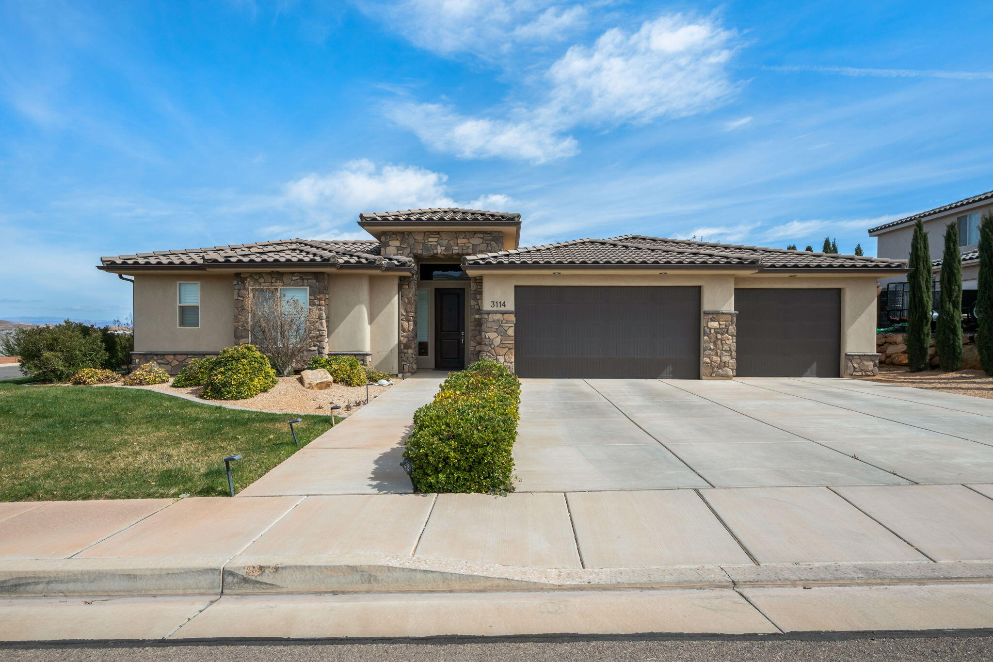 CORNERSTONE - Residential