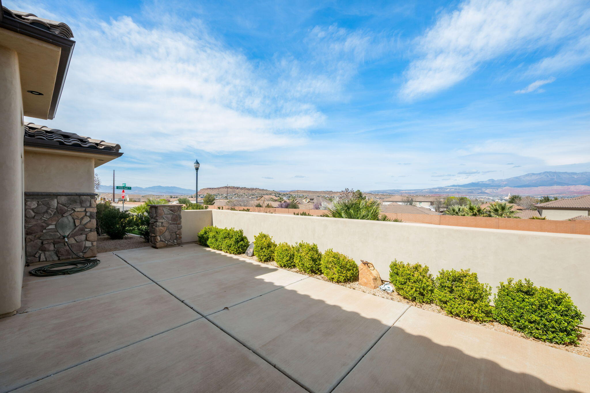 CORNERSTONE - Residential