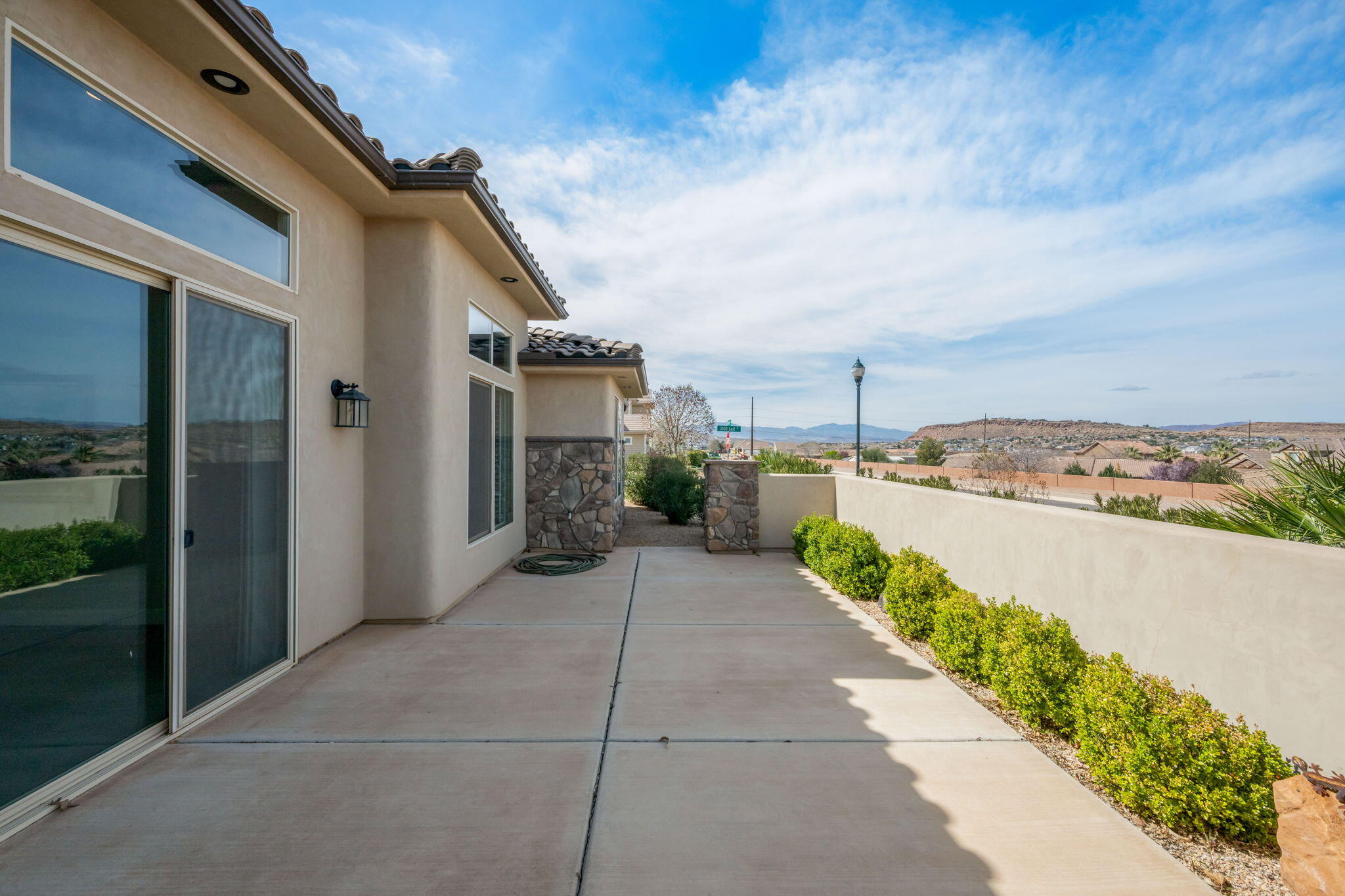 CORNERSTONE - Residential