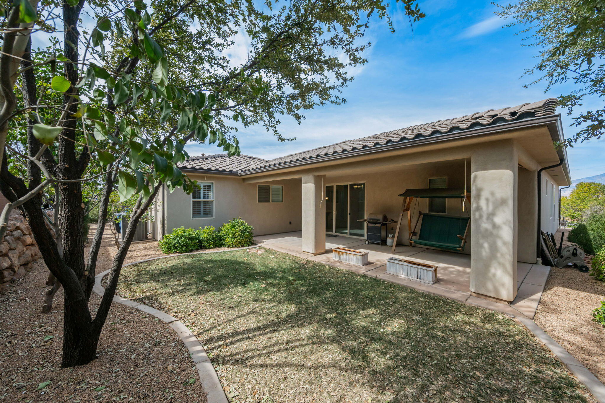 CORNERSTONE - Residential
