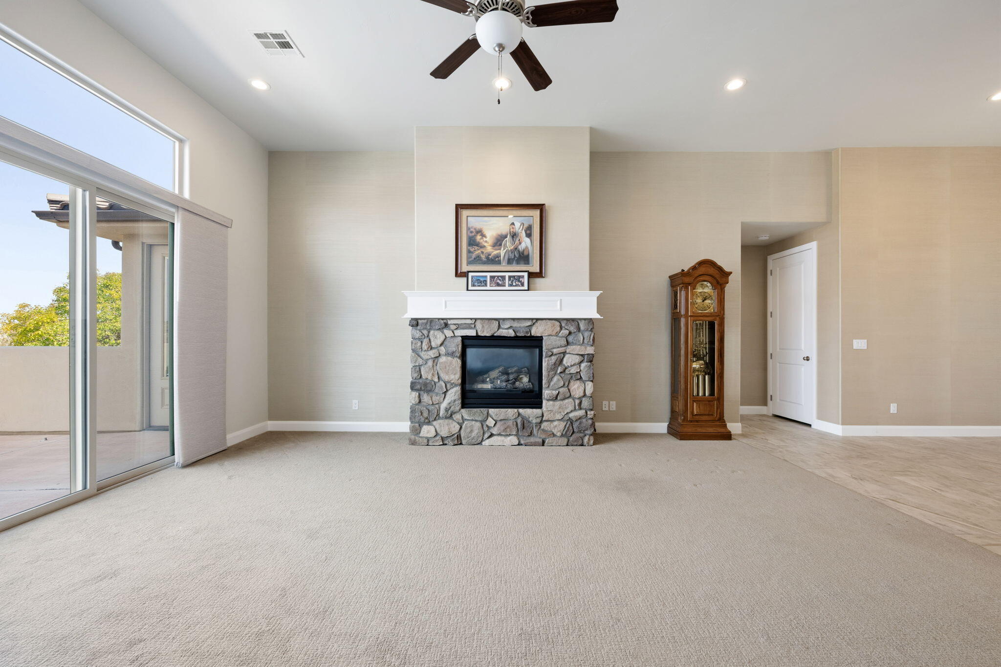 CORNERSTONE - Residential