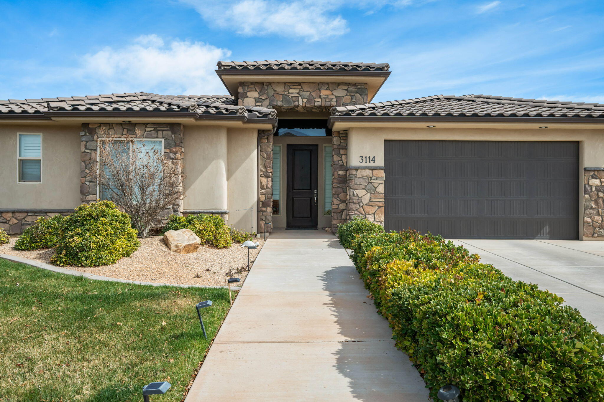 CORNERSTONE - Residential