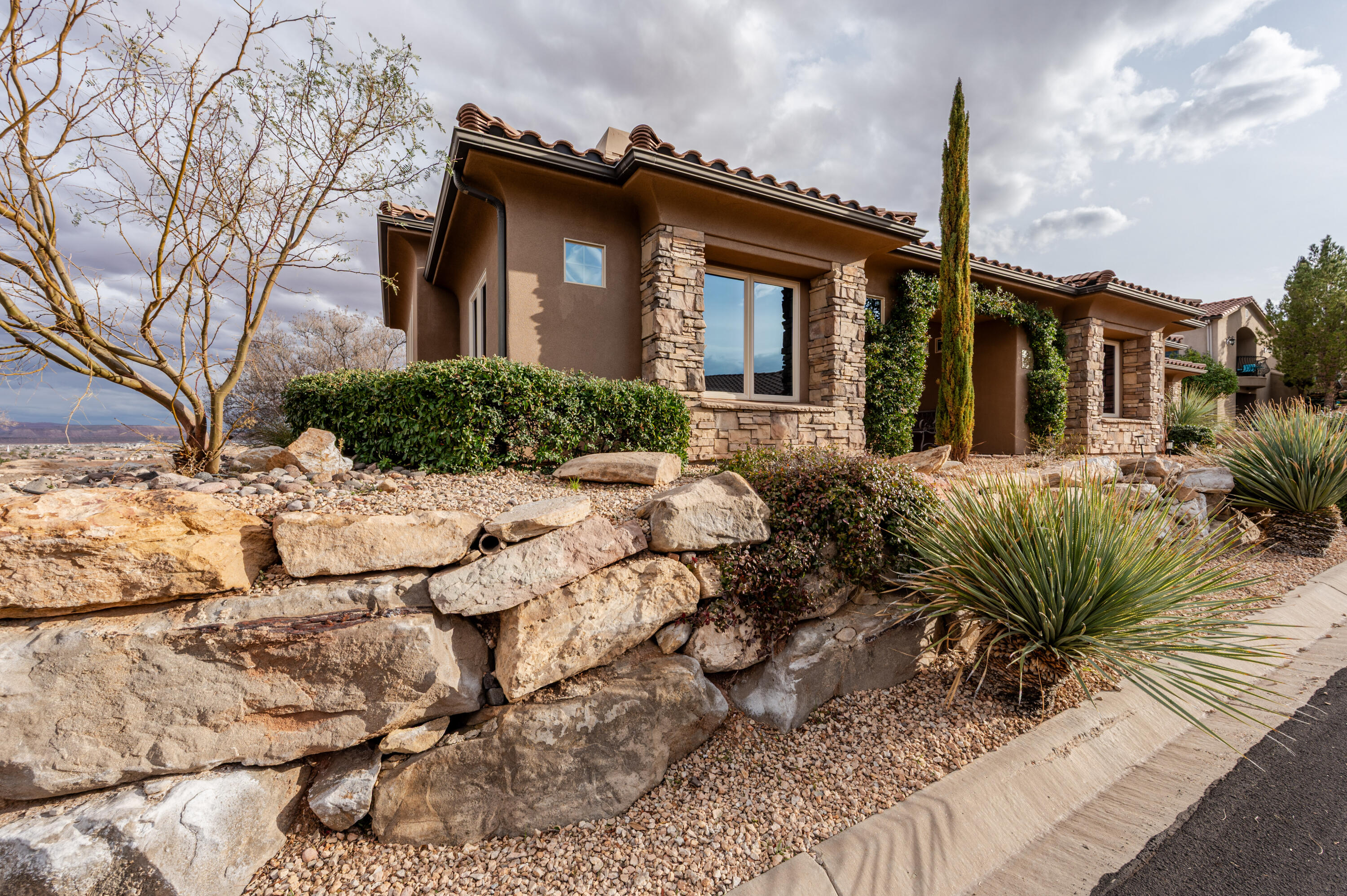 SIENNA RIDGE AT WEBB HILL - Residential