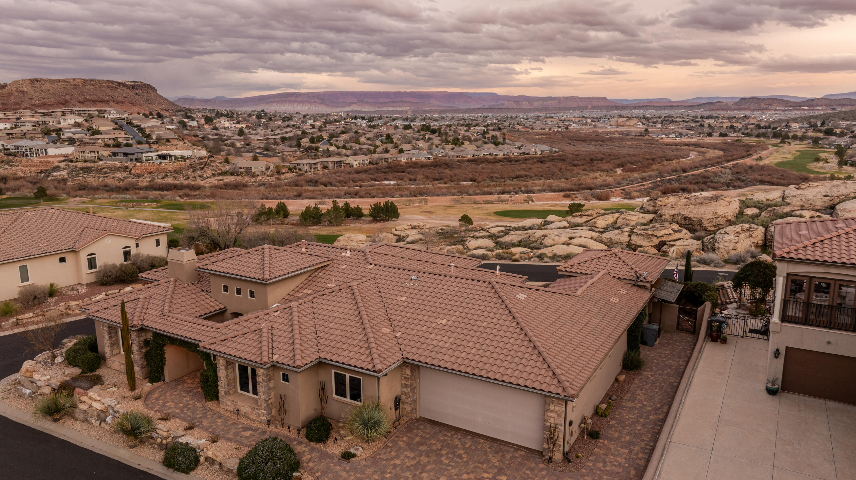 SIENNA RIDGE AT WEBB HILL - Residential