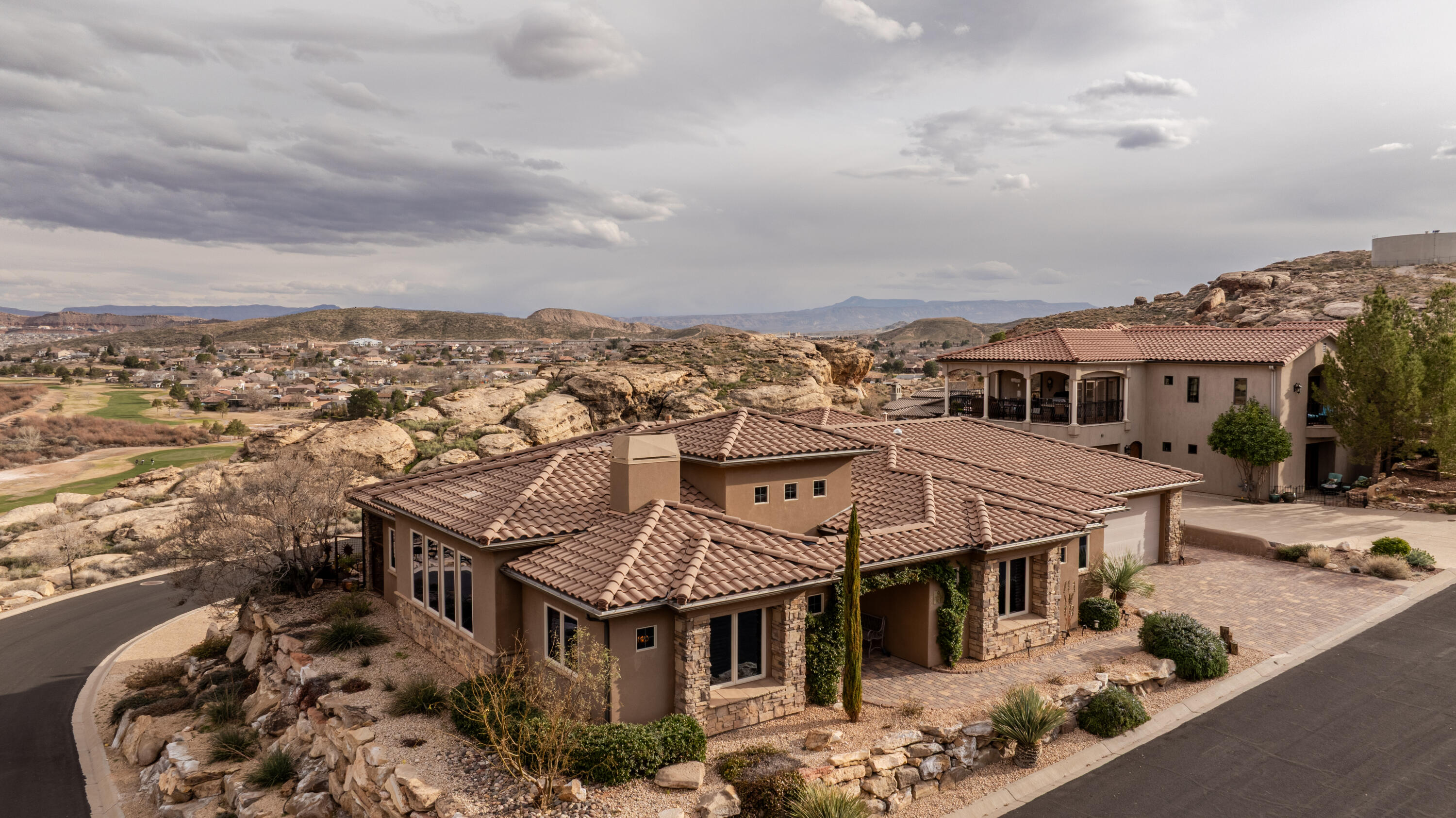 SIENNA RIDGE AT WEBB HILL - Residential