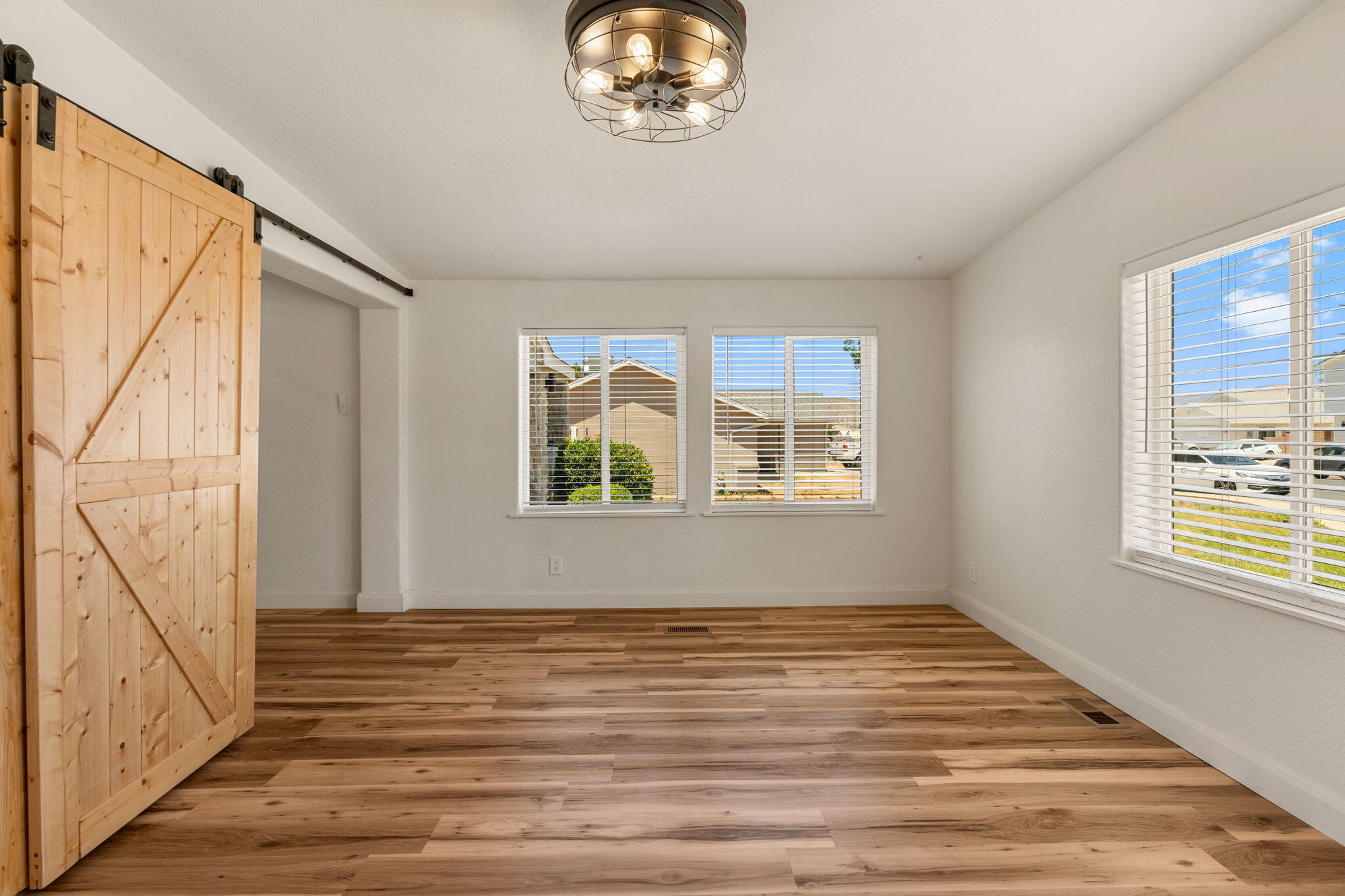 CANYON RIDGE - Residential