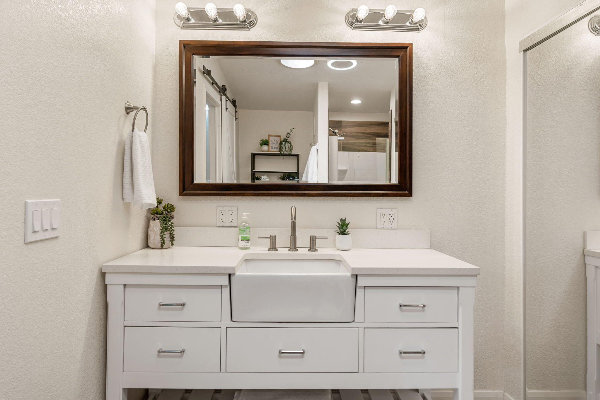 CANYON RIDGE - Residential