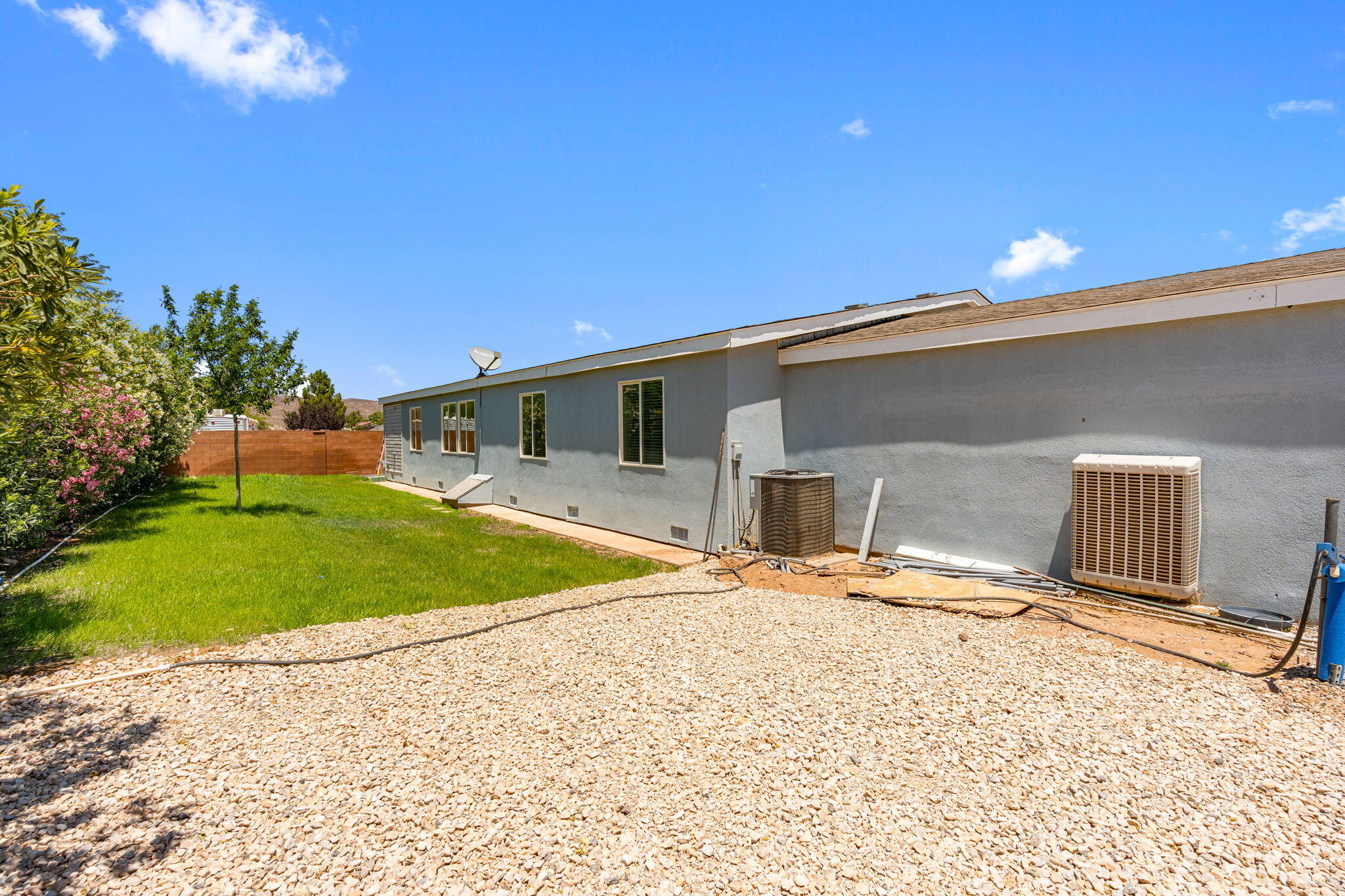 CANYON RIDGE - Residential