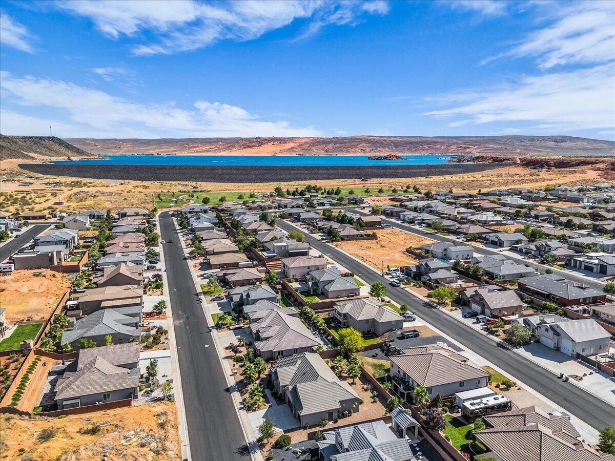DIXIE SPRINGS - Residential