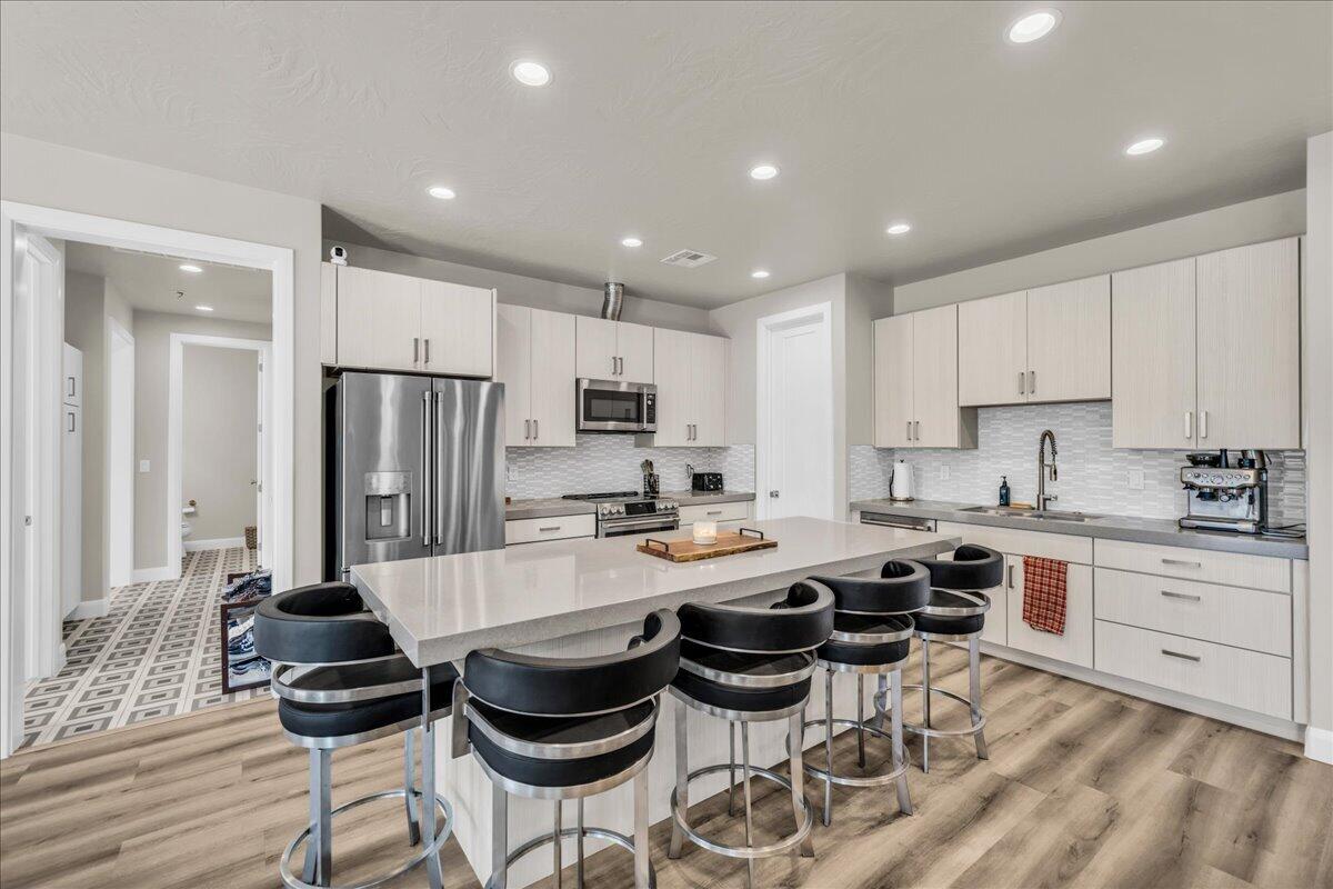 DIXIE SPRINGS - Residential