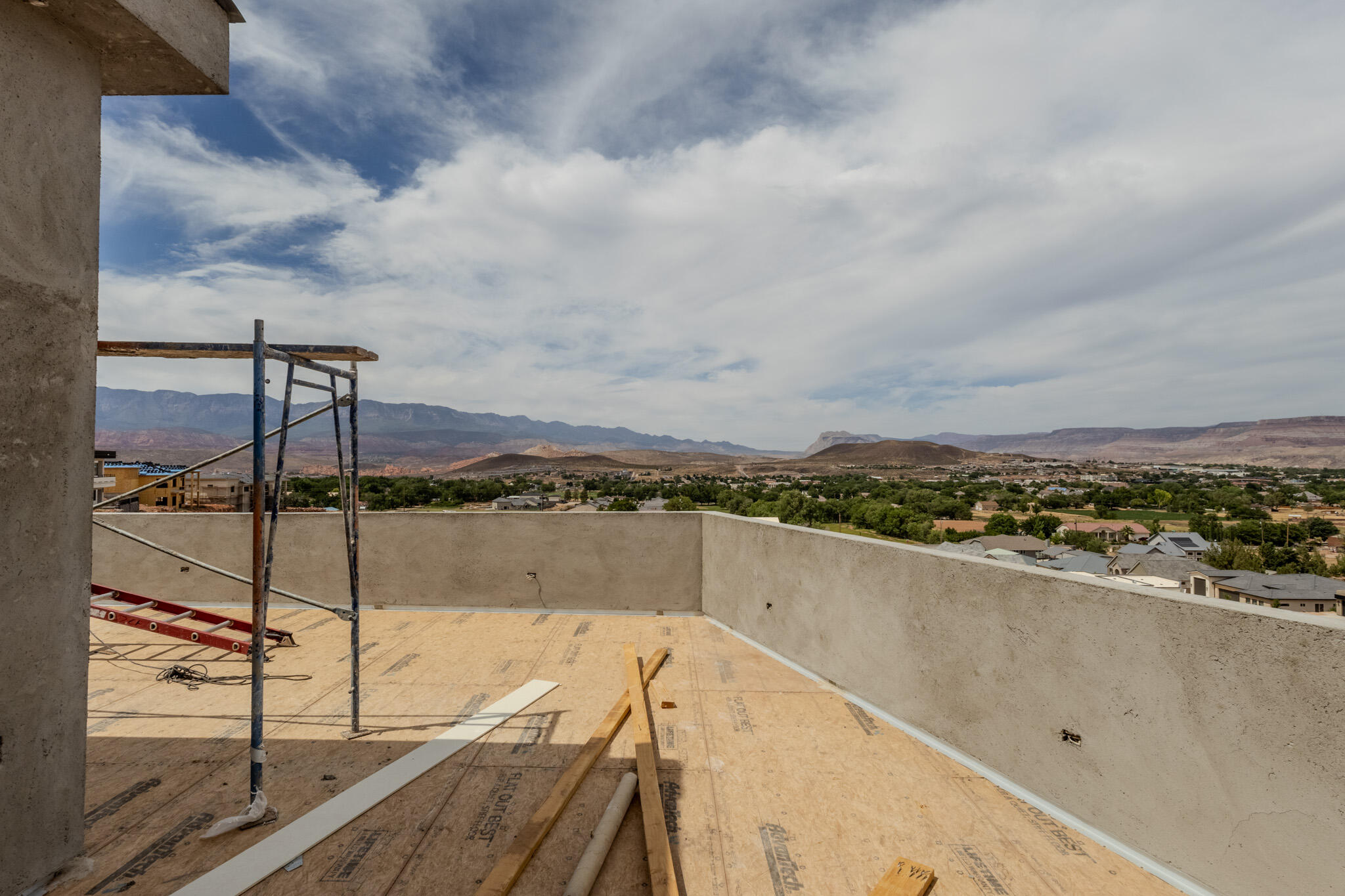 MOUNTAIN VIEW ESTATES - Residential