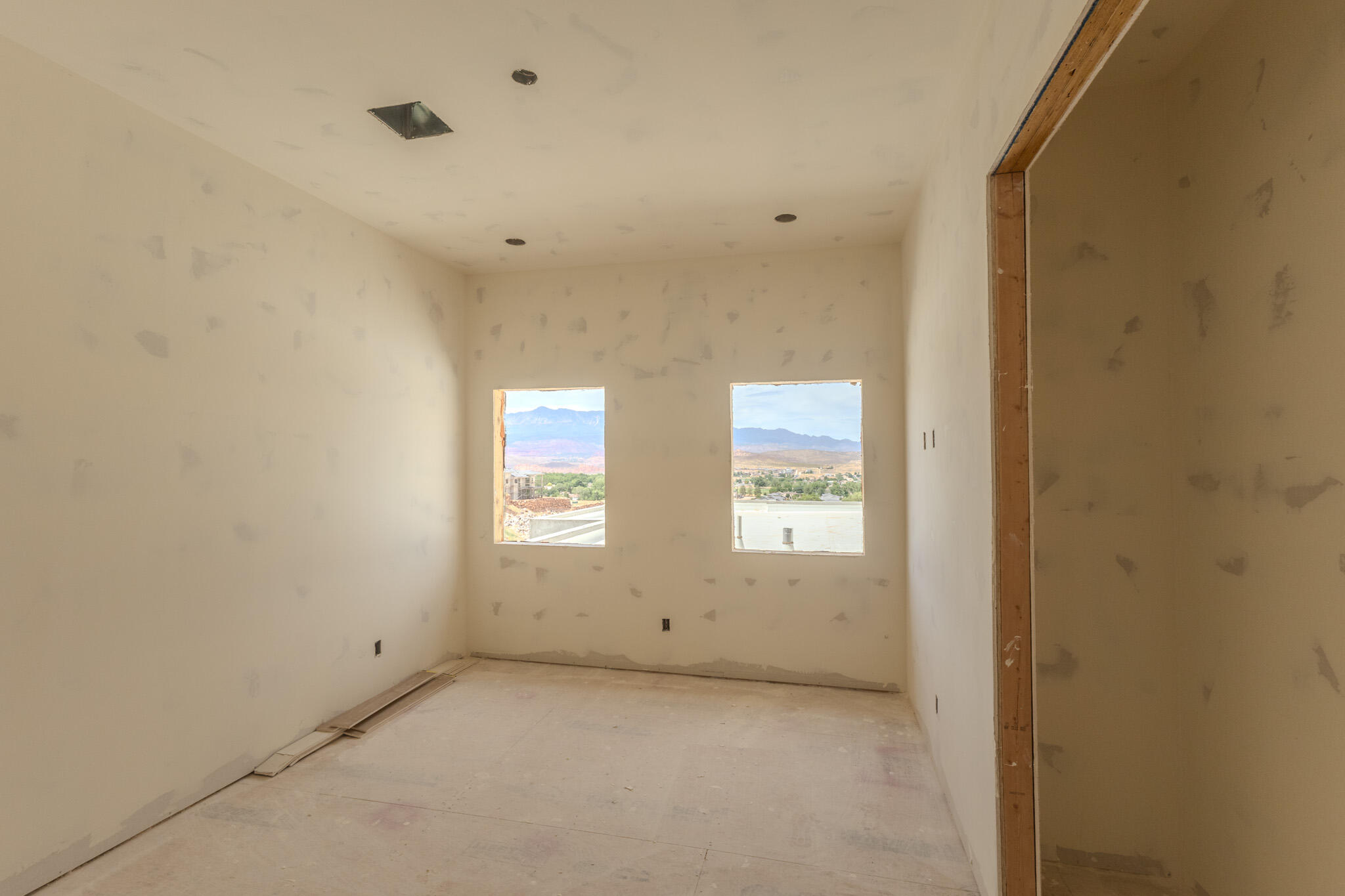 MOUNTAIN VIEW ESTATES - Residential