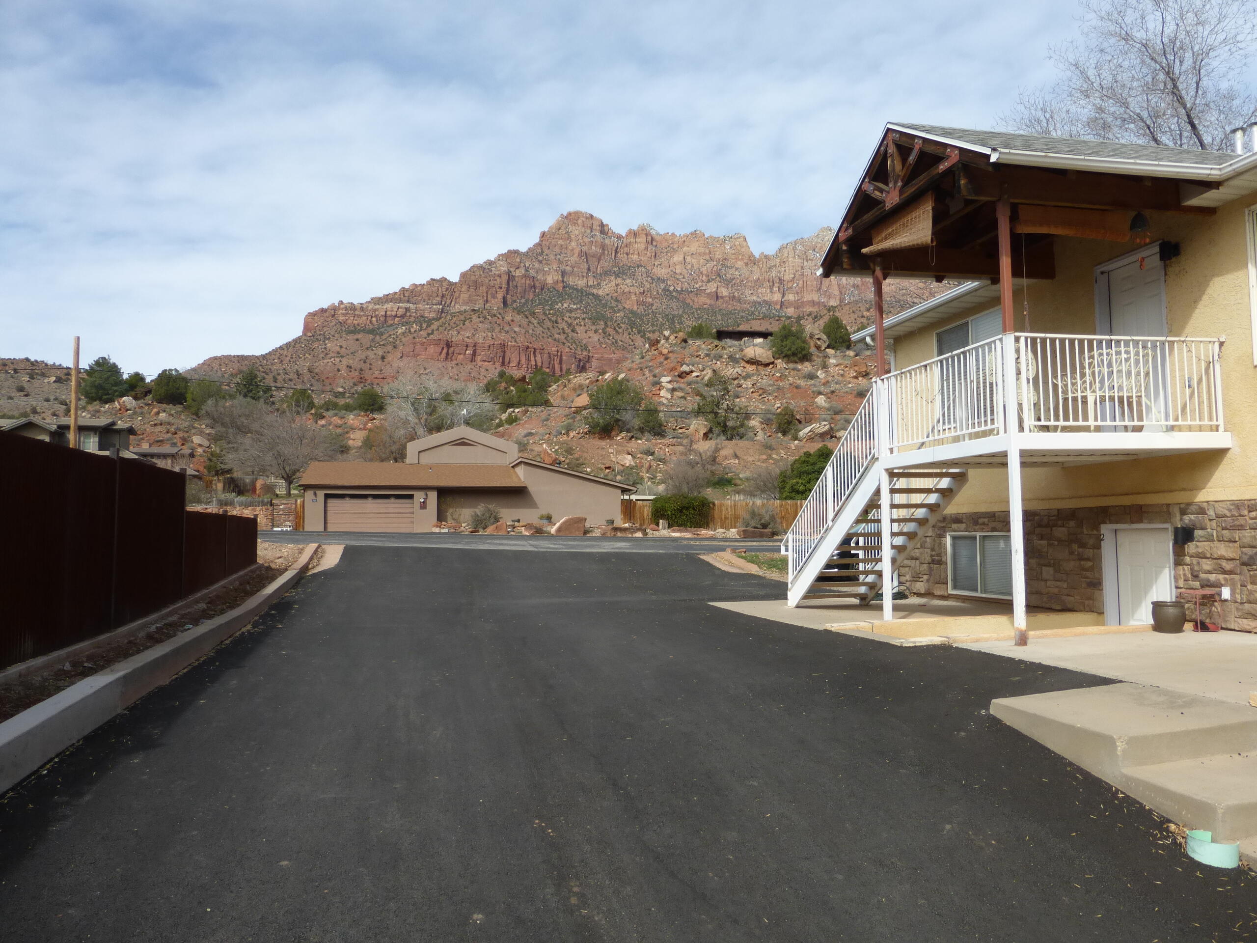 CANYON COTTONWOODS - Residential Income