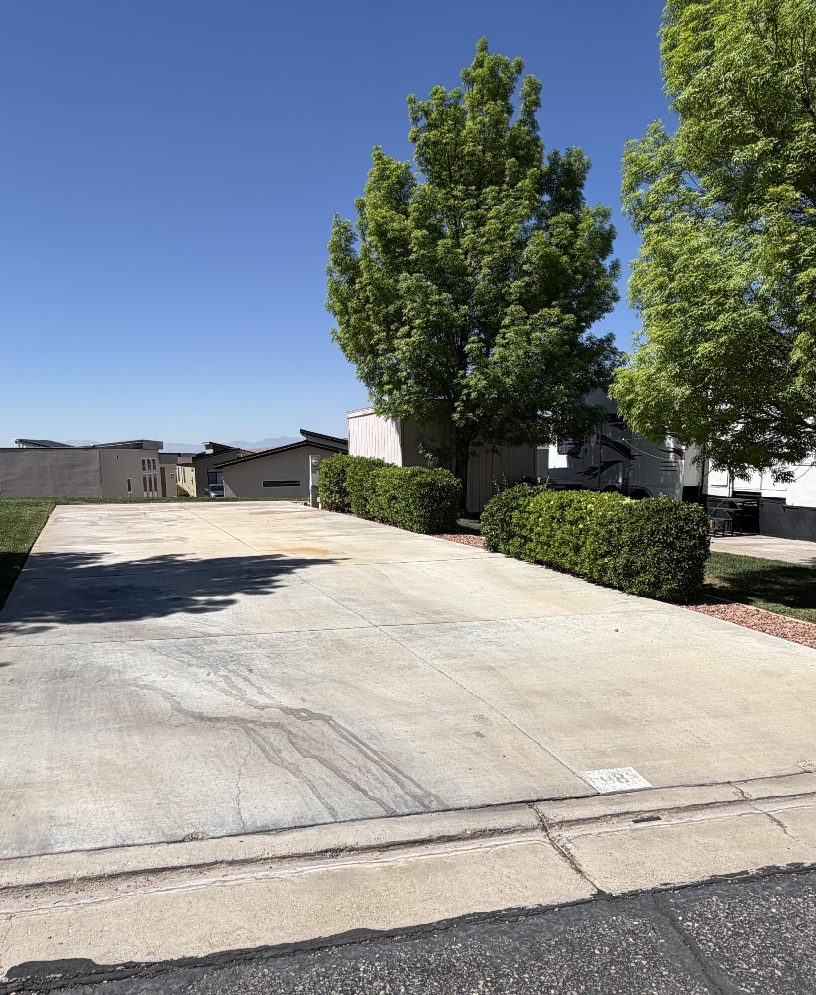 CANYONS RV RESORT - Land