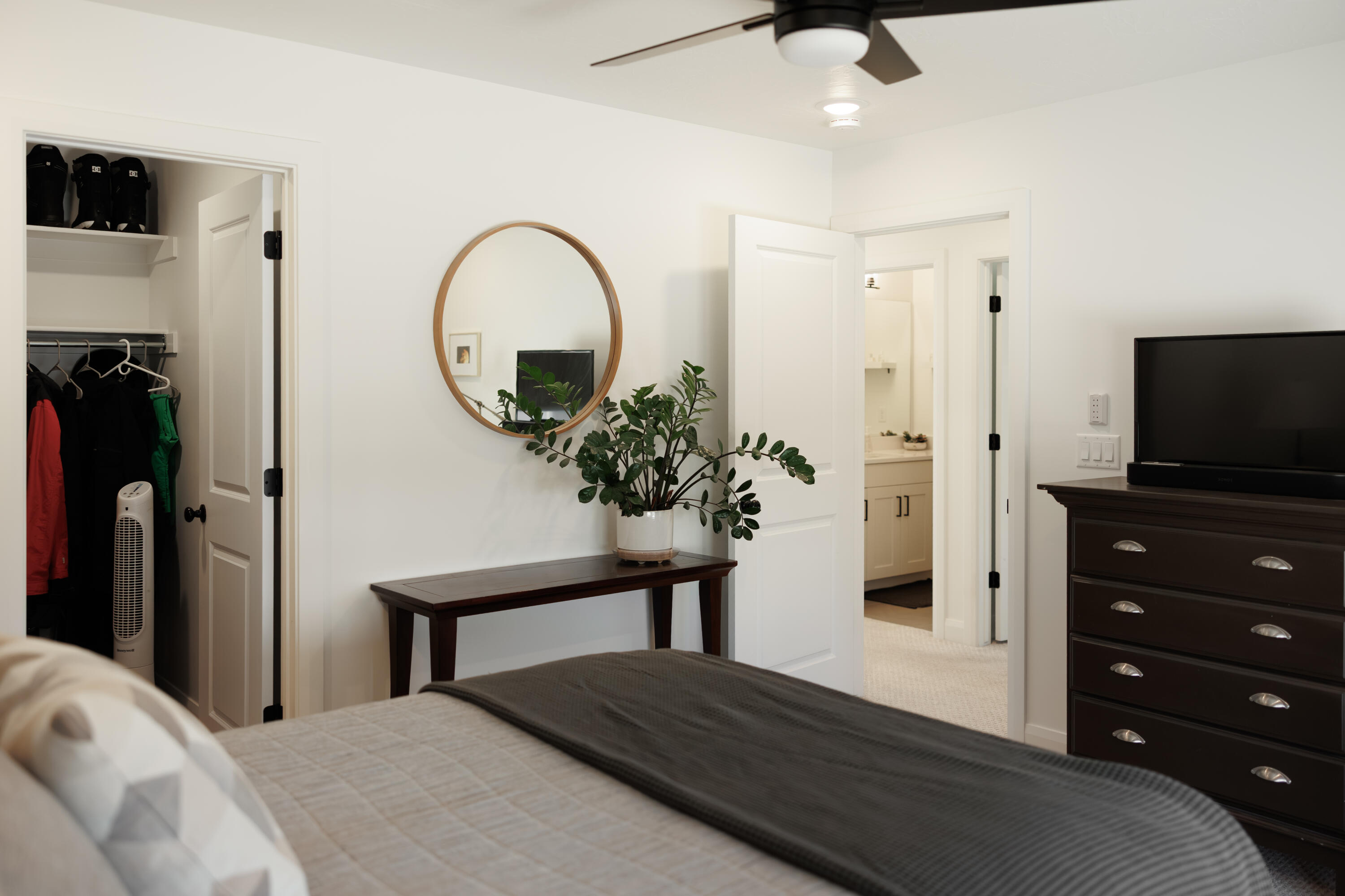 DESERT COLOR SAGE HAVEN - Residential