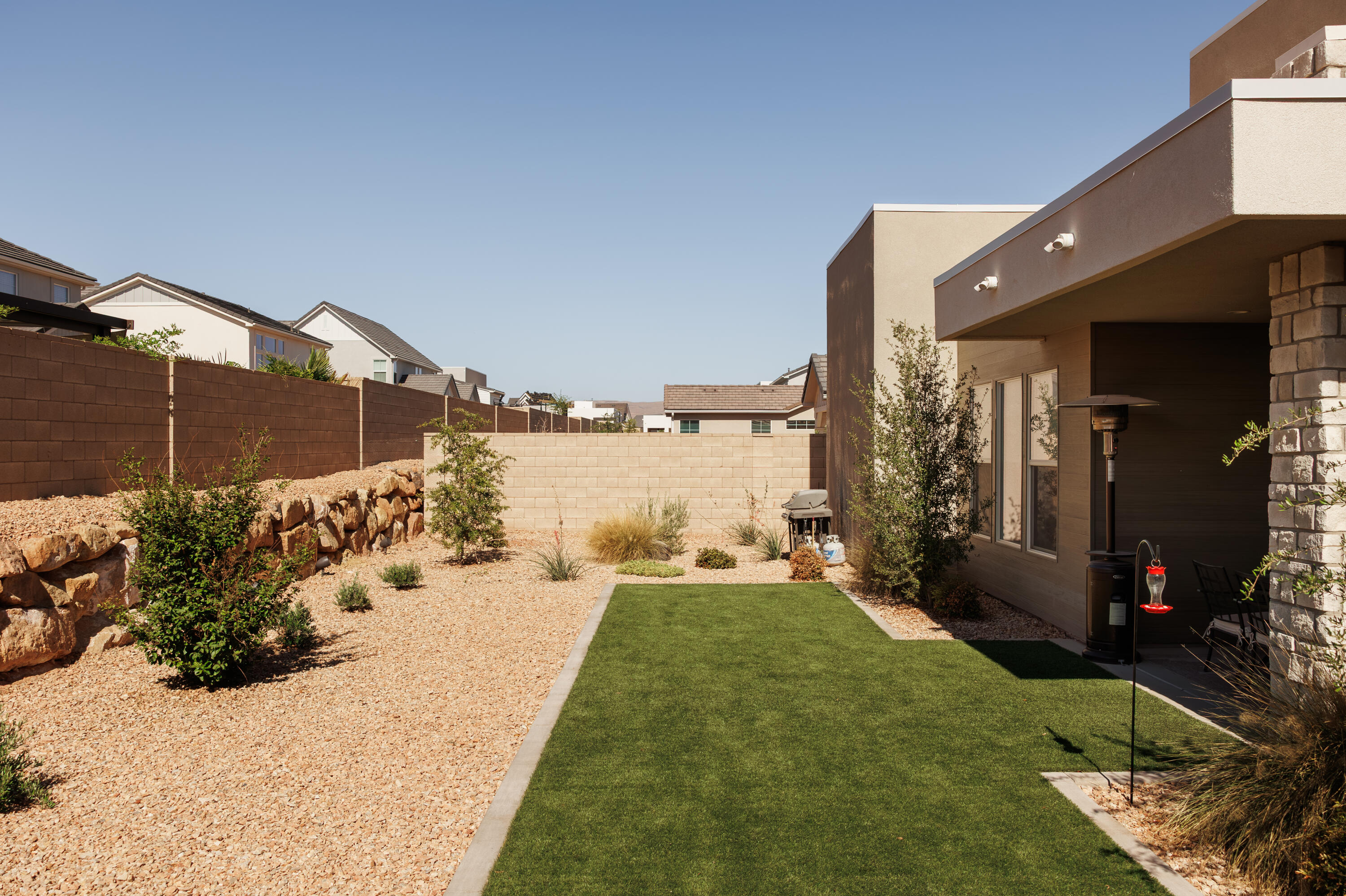 DESERT COLOR SAGE HAVEN - Residential
