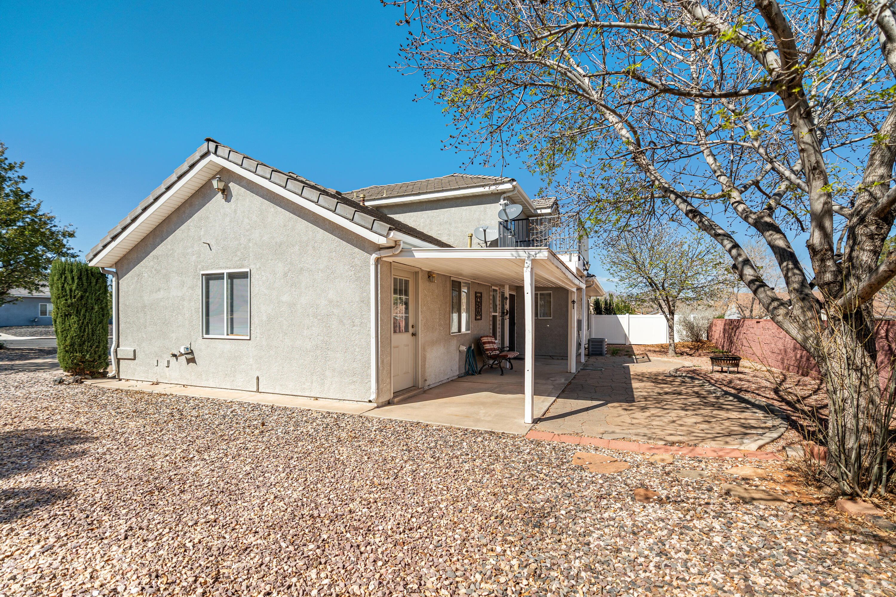 SANTA FE HILLS - Residential