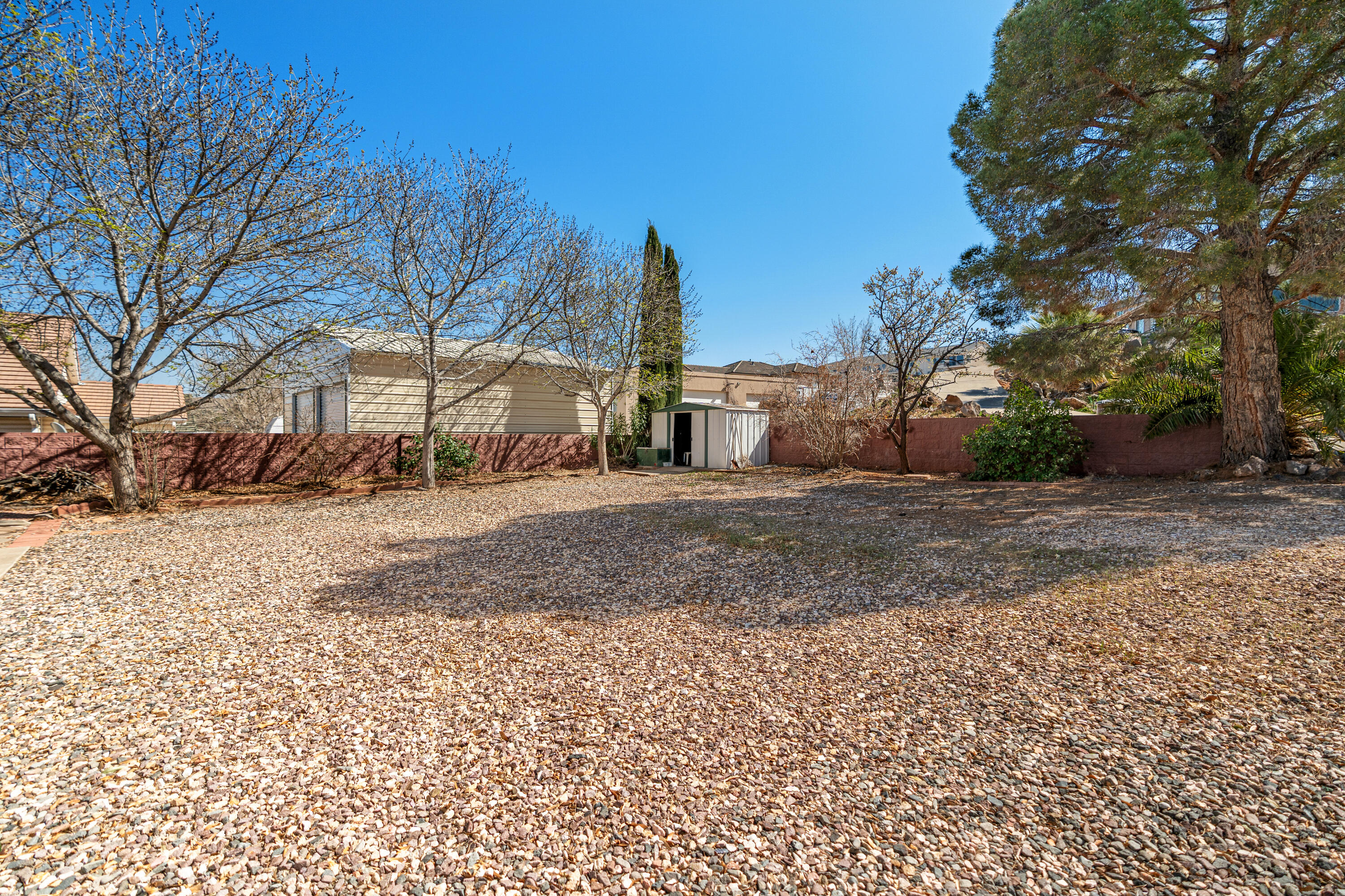 SANTA FE HILLS - Residential