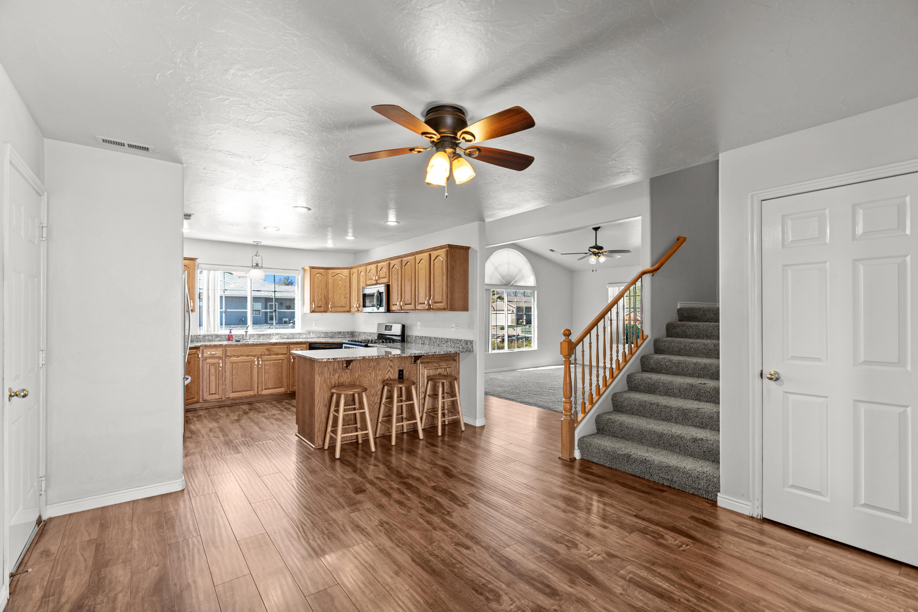 SANTA FE HILLS - Residential