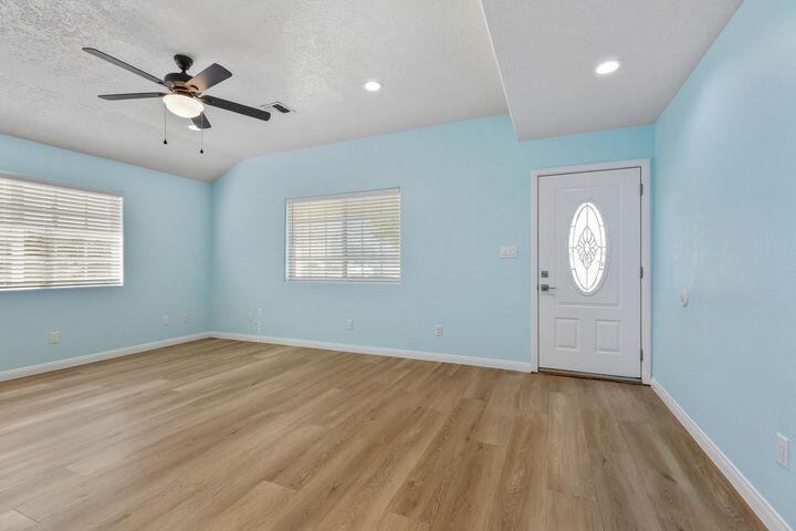 ENTERPRISE TOWNSITE - Residential