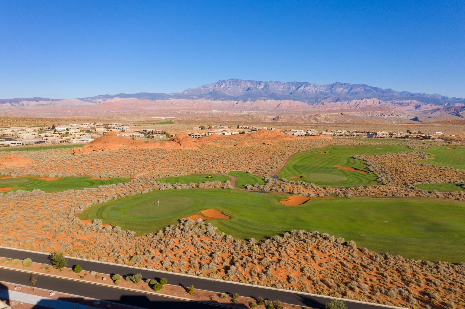 VILLAS AT SAND HOLLOW - Residential