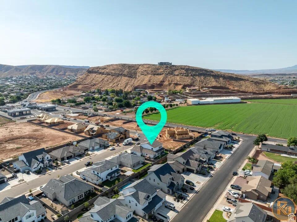 HERITAGE PLACE - Residential