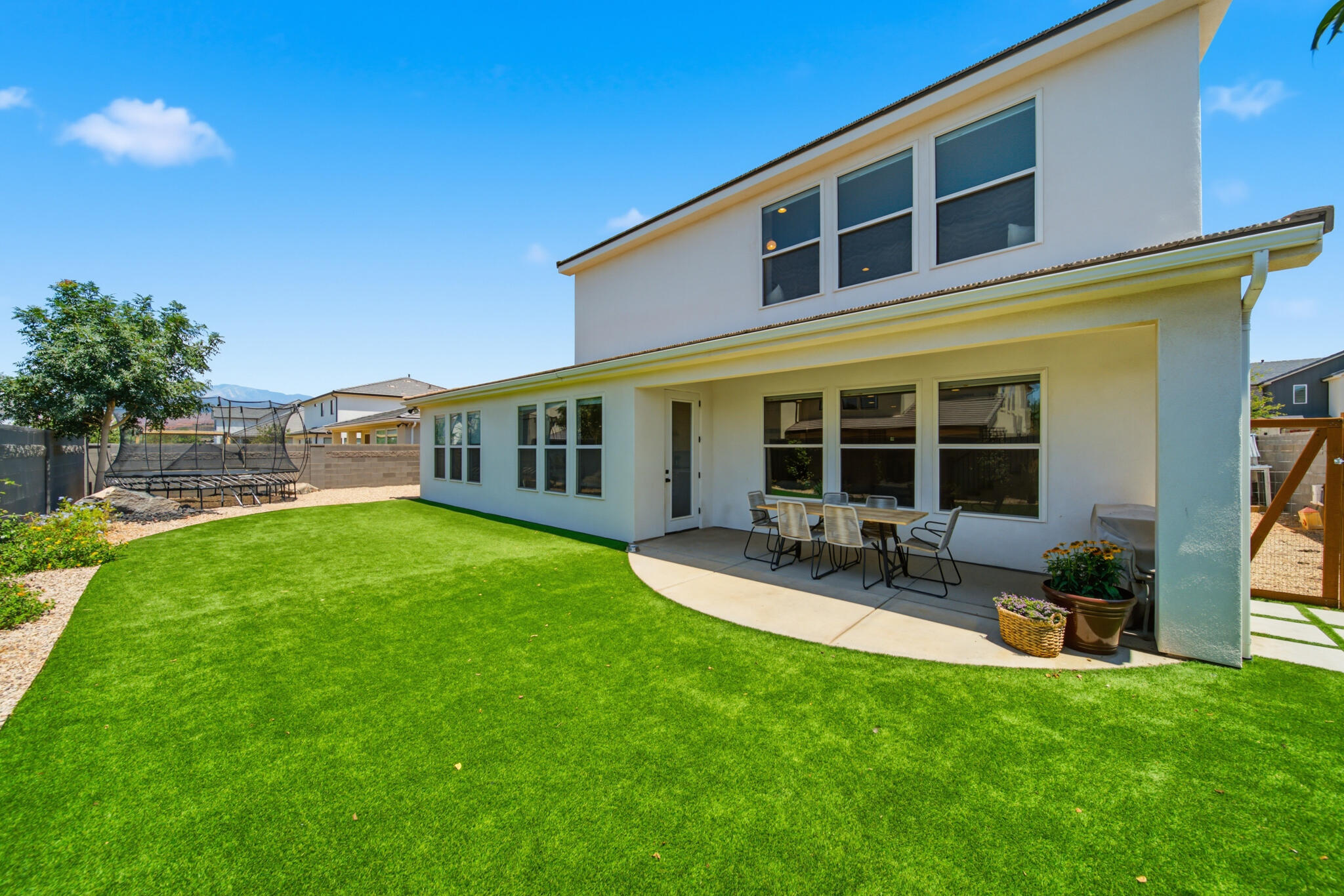 HERITAGE PLACE - Residential