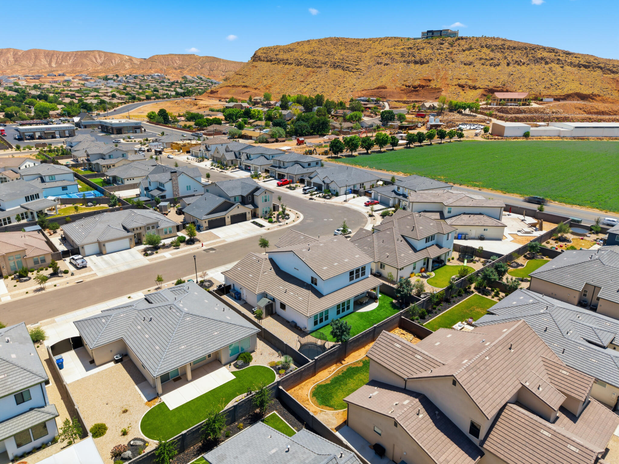 HERITAGE PLACE - Residential