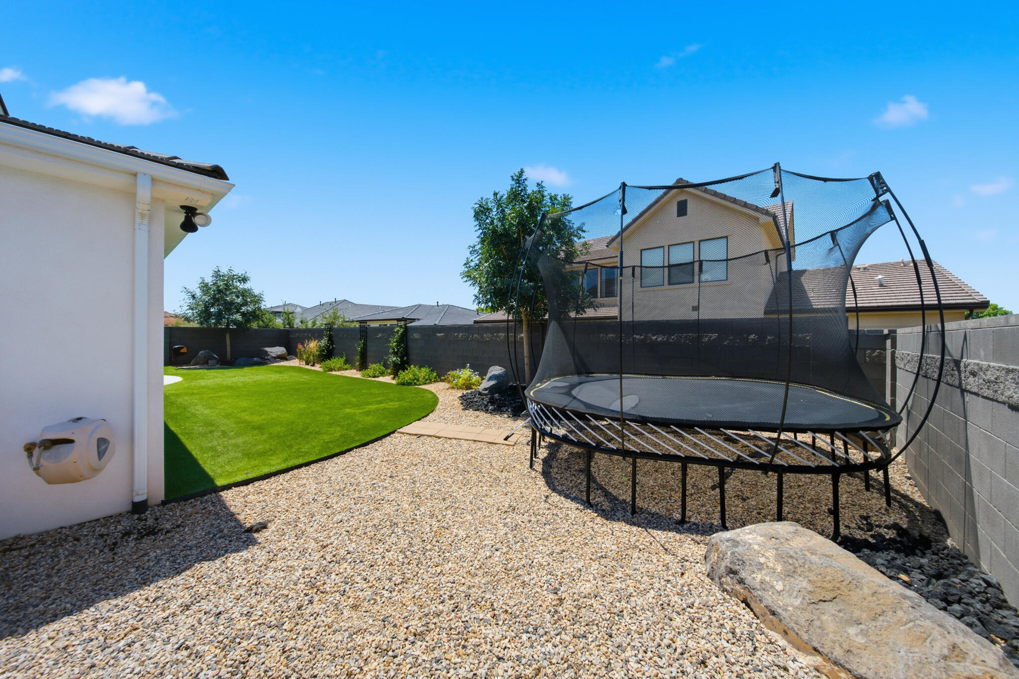 HERITAGE PLACE - Residential