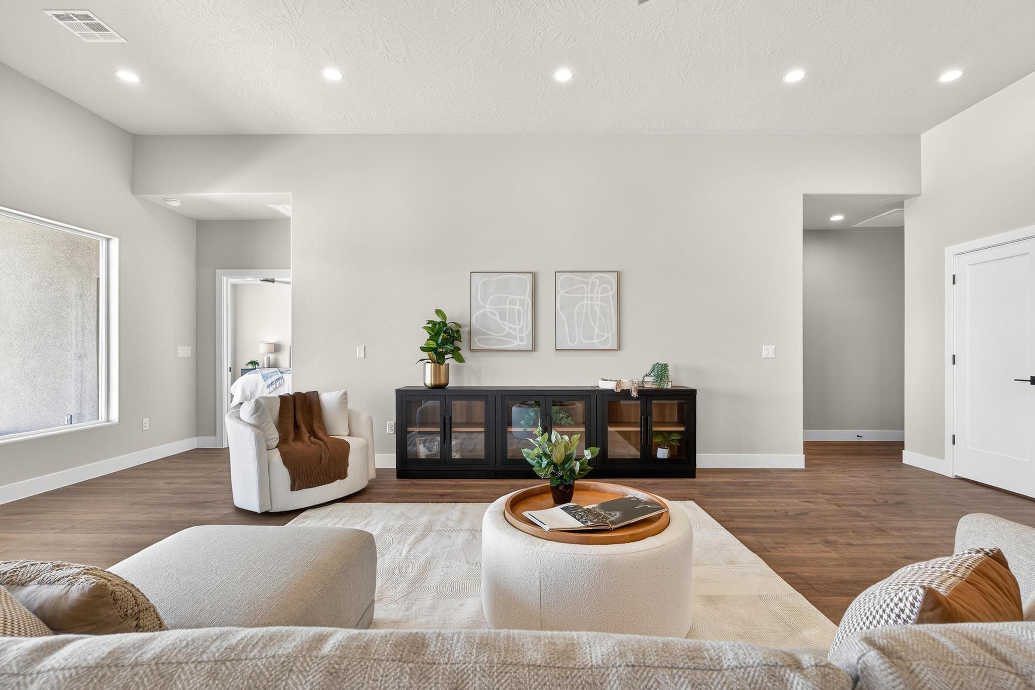 BLACK STONE - Residential