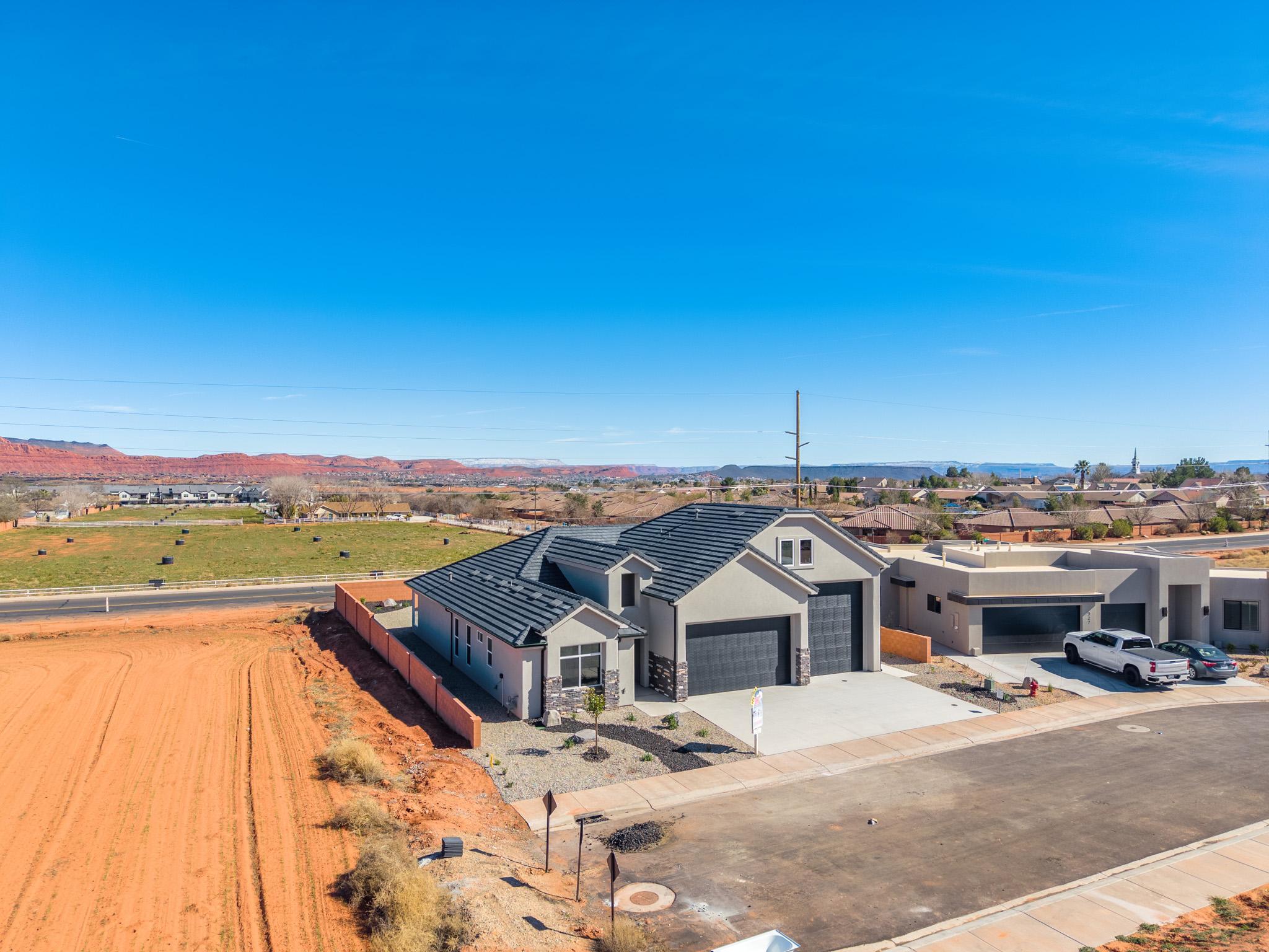BLACK STONE - Residential