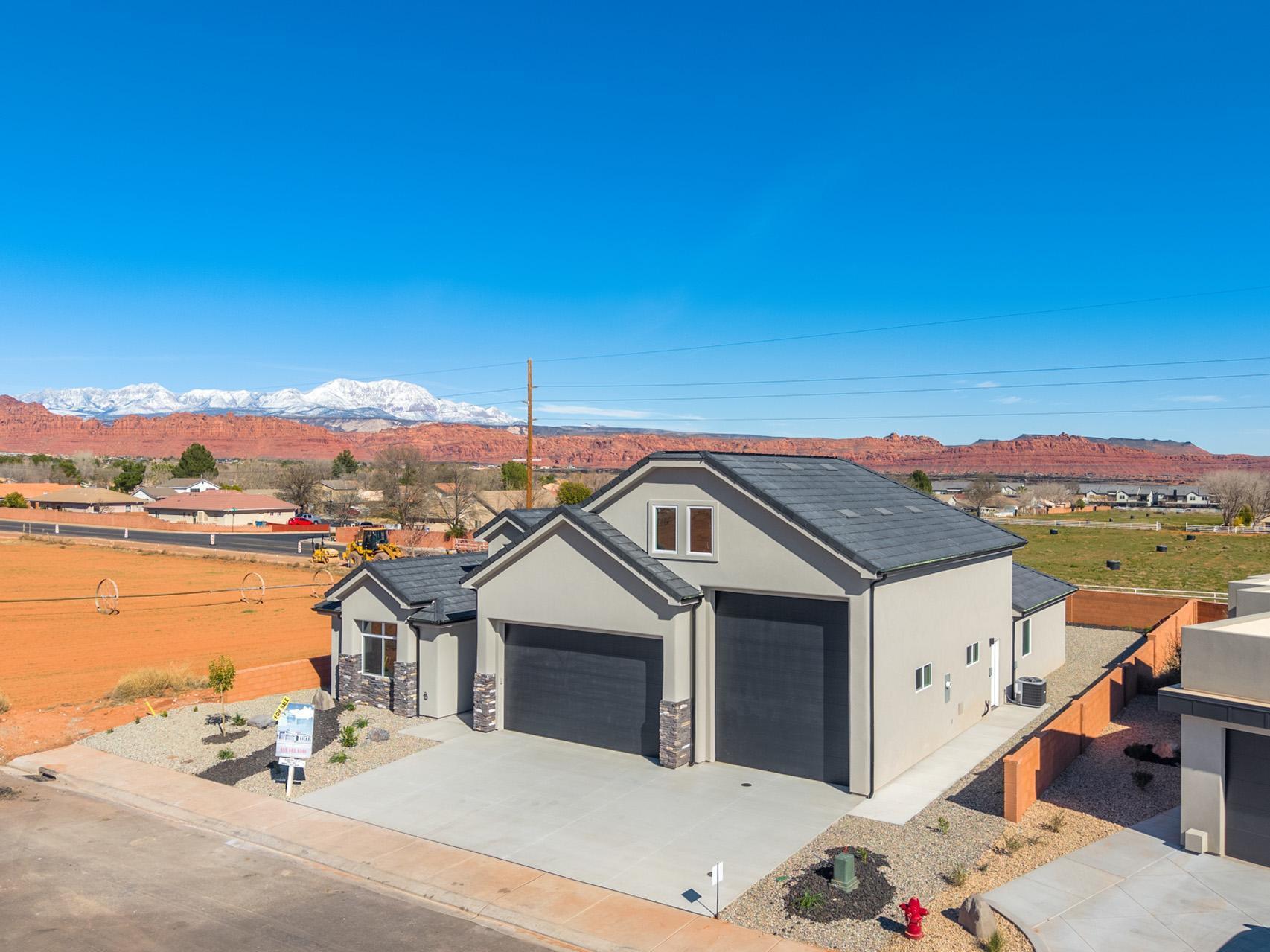 BLACK STONE - Residential