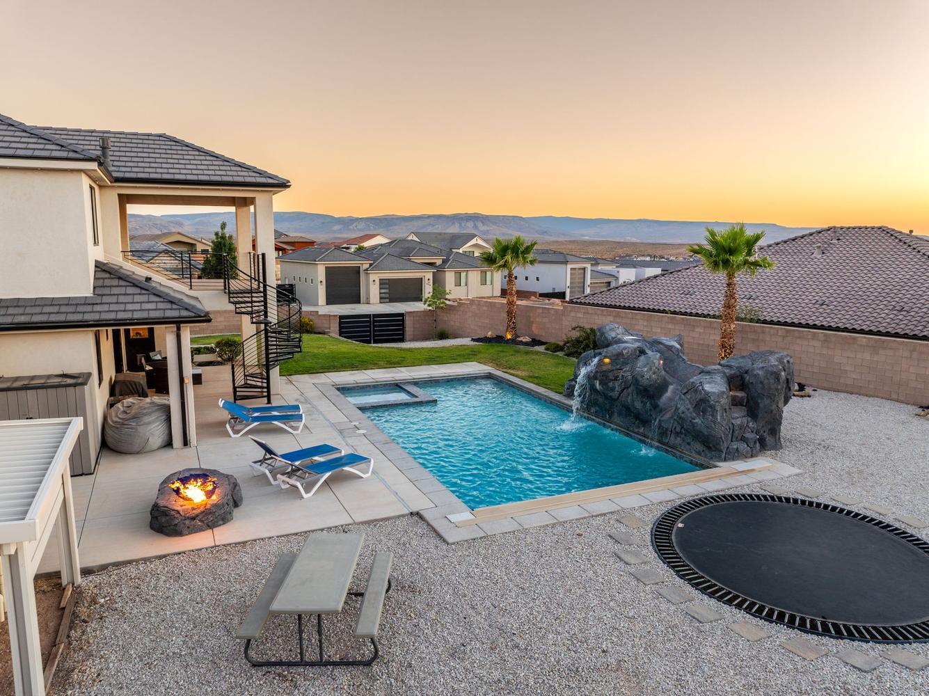 DESERT VIEW - Residential