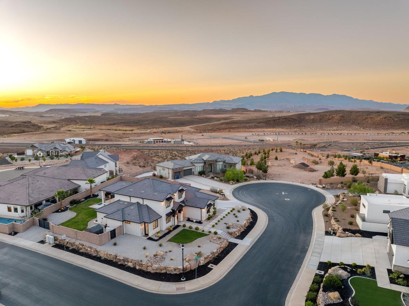 DESERT VIEW - Residential