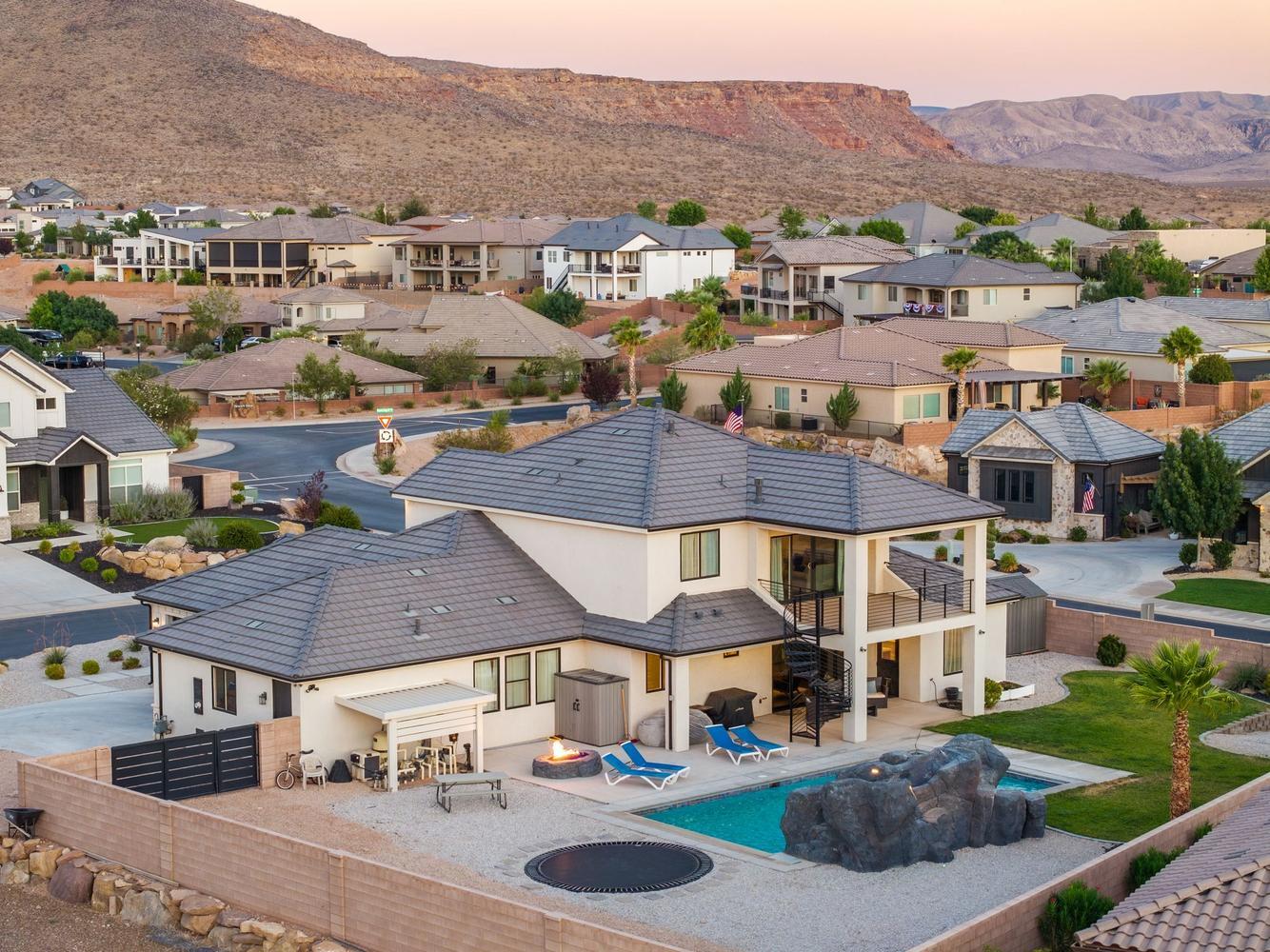 DESERT VIEW - Residential