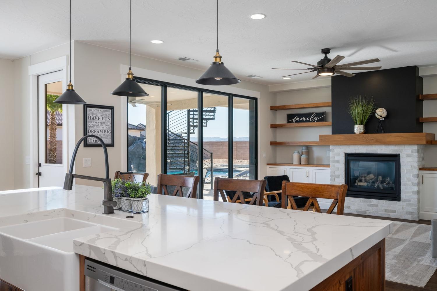 DESERT VIEW - Residential