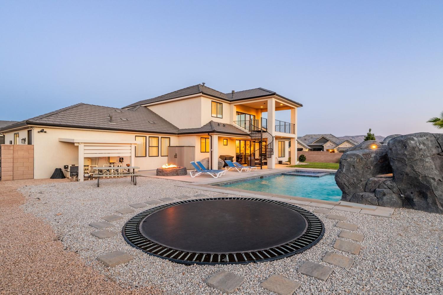 DESERT VIEW - Residential
