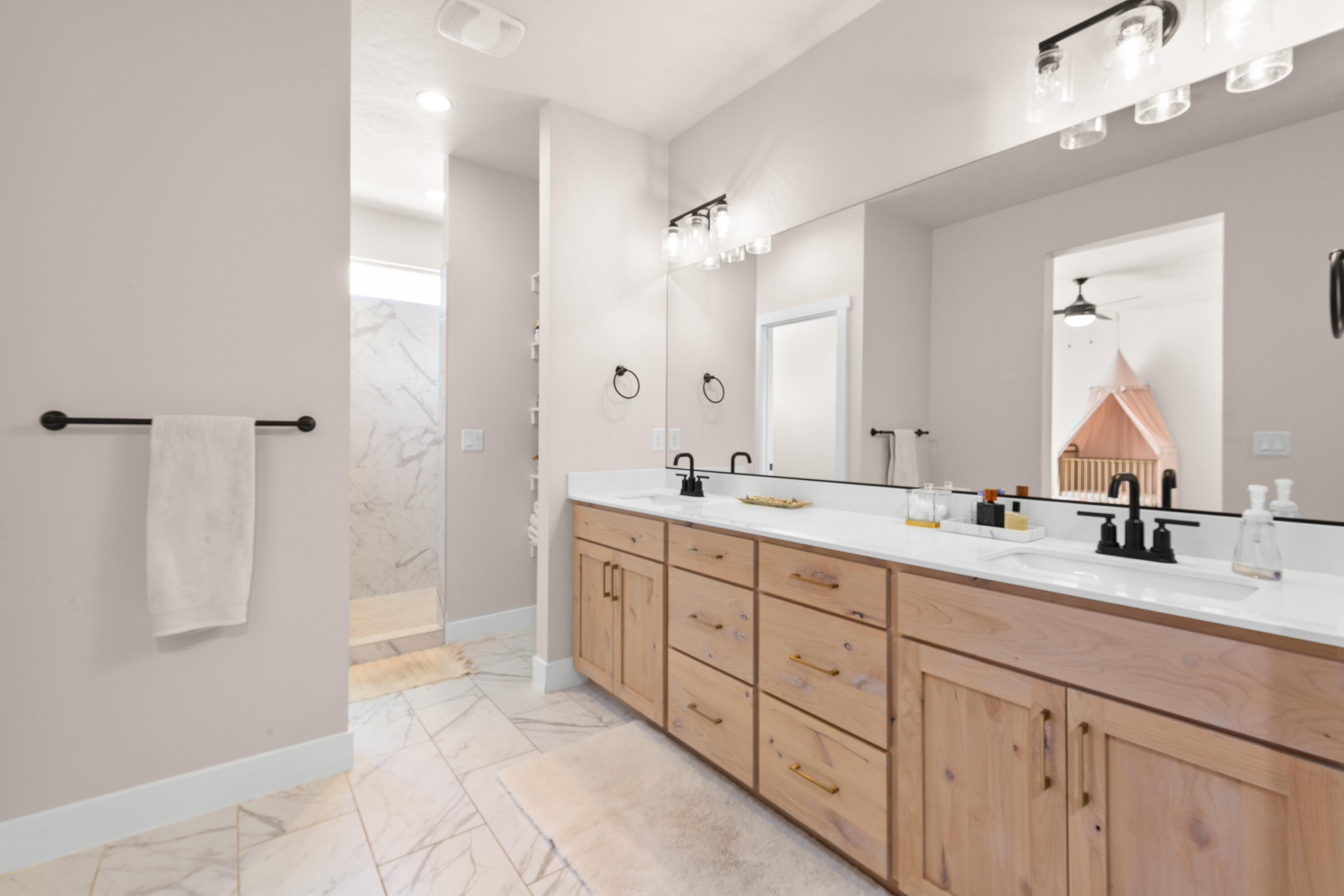 COTTONWOOD HOLLOW - Residential