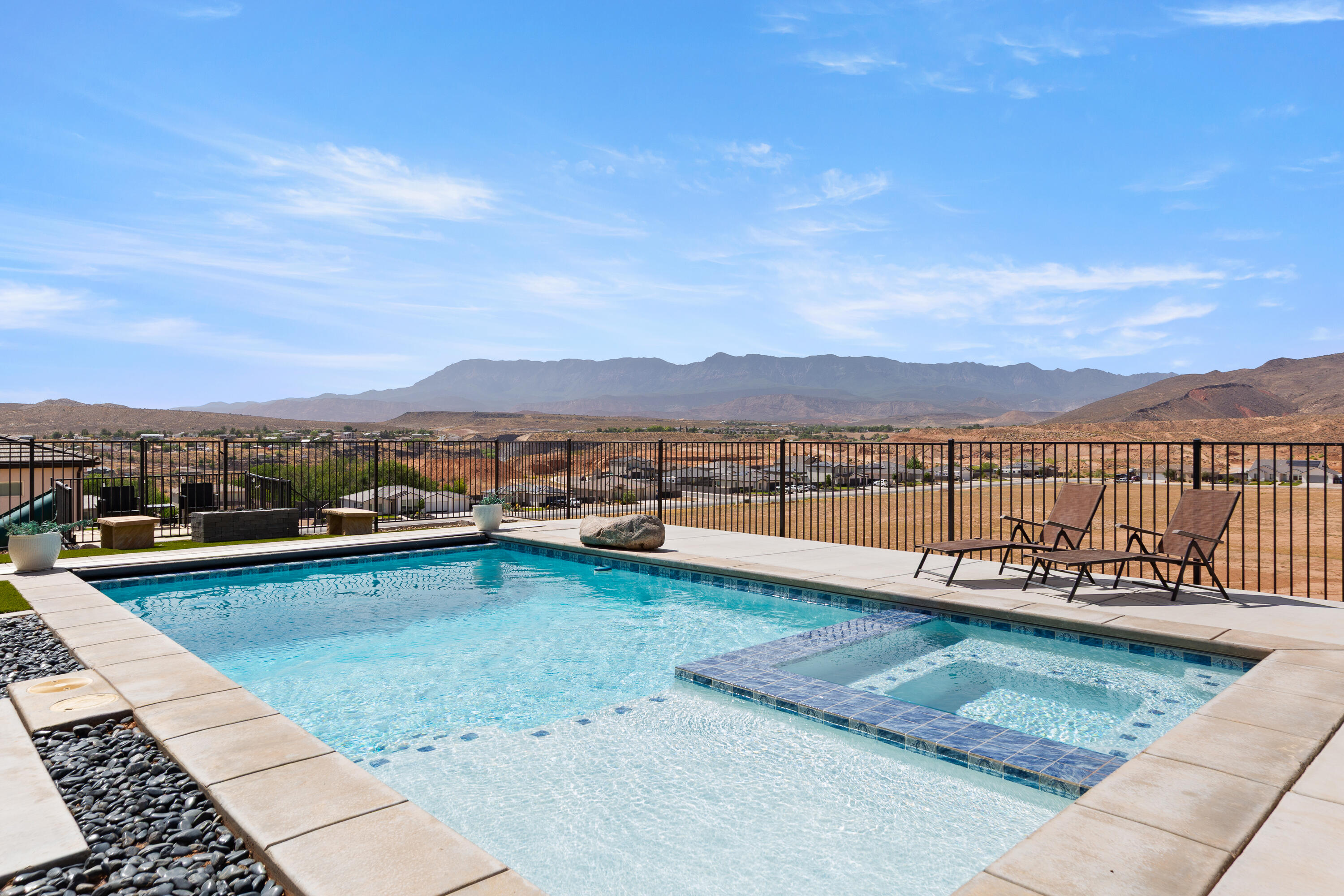 COTTONWOOD HOLLOW - Residential