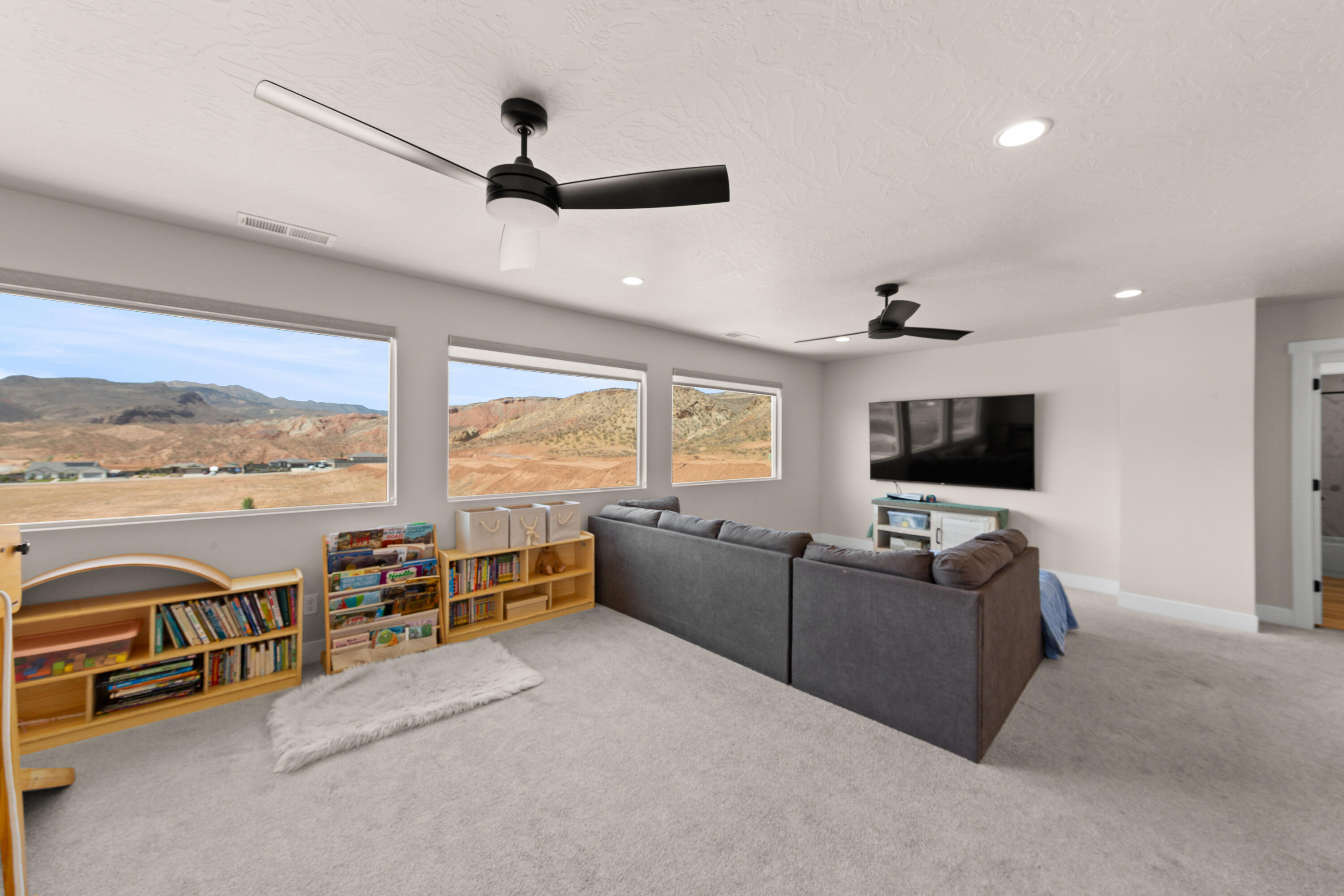 COTTONWOOD HOLLOW - Residential