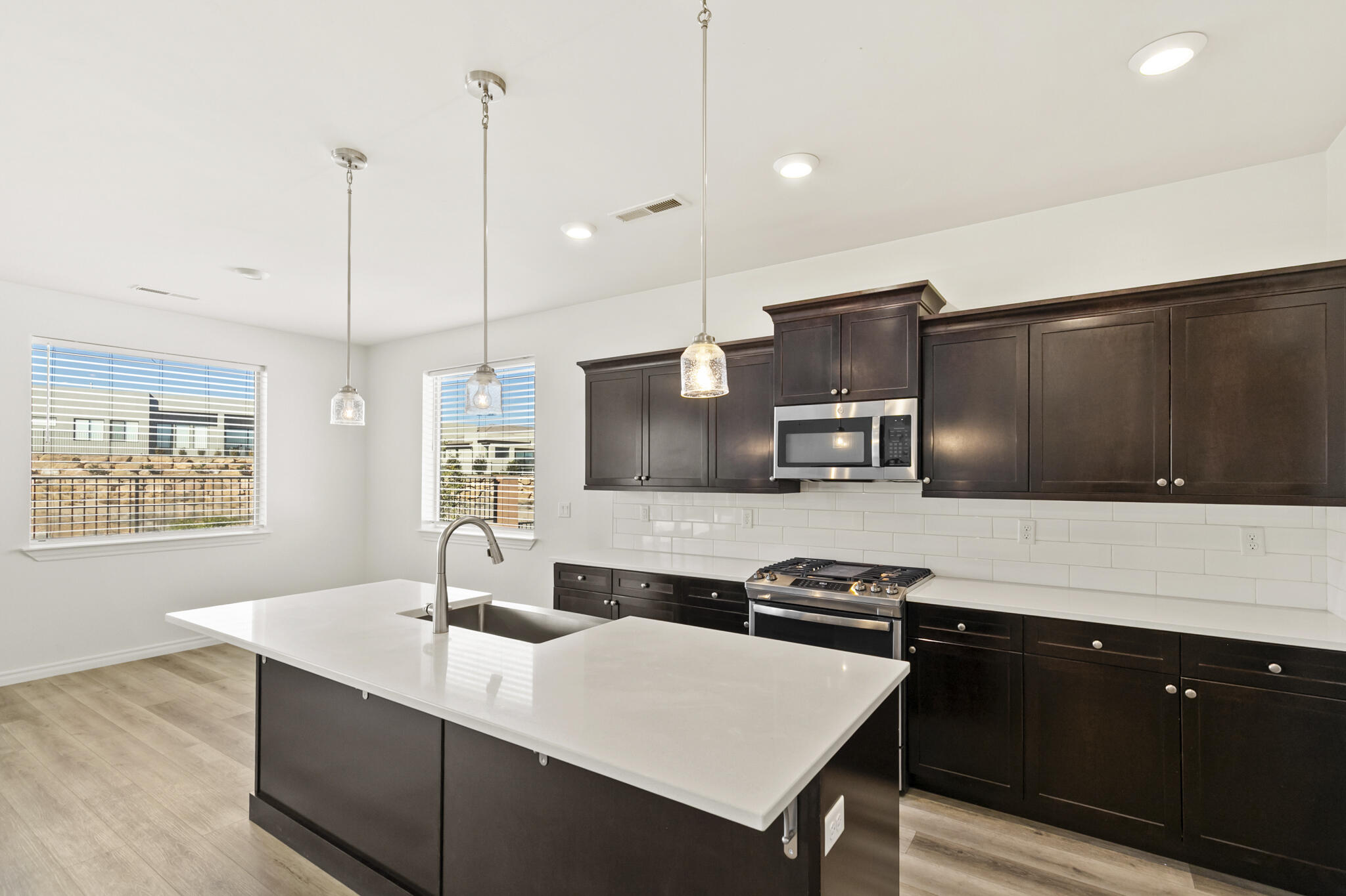 CECITA CREST AT DIVARIO - Residential