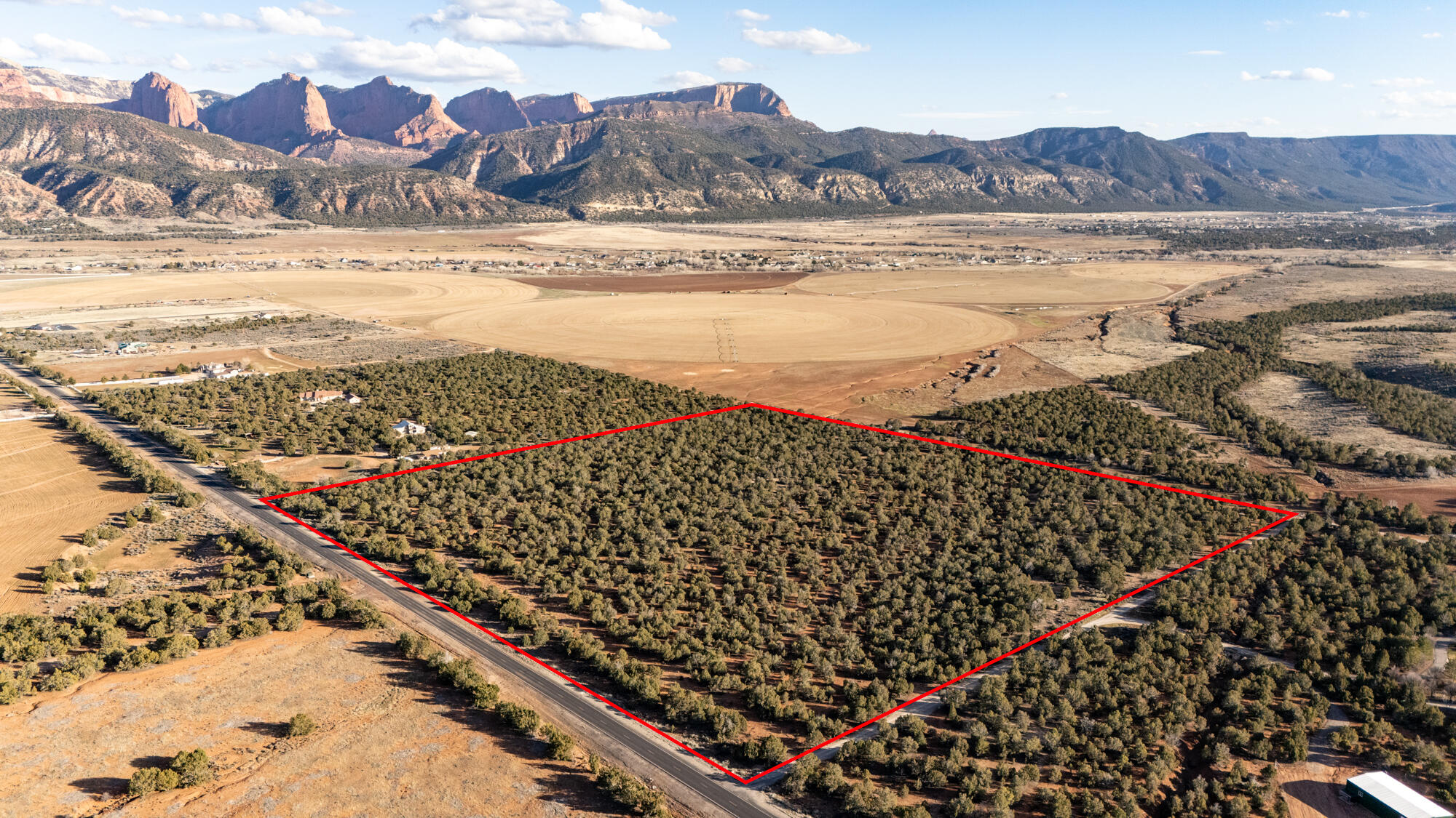 One-of-a-kind 40-acre parcel in the heart of the stunning New Harmony area. This exceptional property offers breathtaking 360° views, including iconic vistas of the Kolob 5 Fingers, wide-open skies, and unforgettable Southern Utah sunsets. With easy access just off the main road to New Harmony, this land combines convenience with privacy and space. The property includes 2 acre-feet of water, making it well-suited for a variety of uses. Whether you're envisioning a future development opportunity or the ultimate family homestead, this acreage provides endless possibilities. Peaceful, private, and surrounded by natural beauty—properties of this caliber are rarely available. A truly special opportunity to own a slice of Southern Utah at its finest.