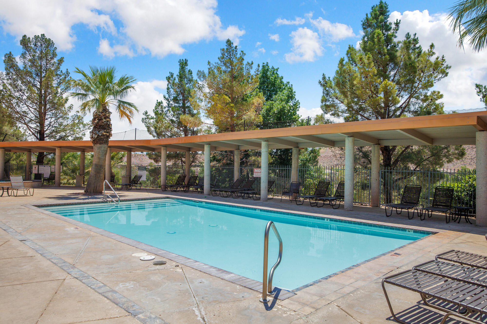 SANTA MARIA AT SUNBROOK - Residential
