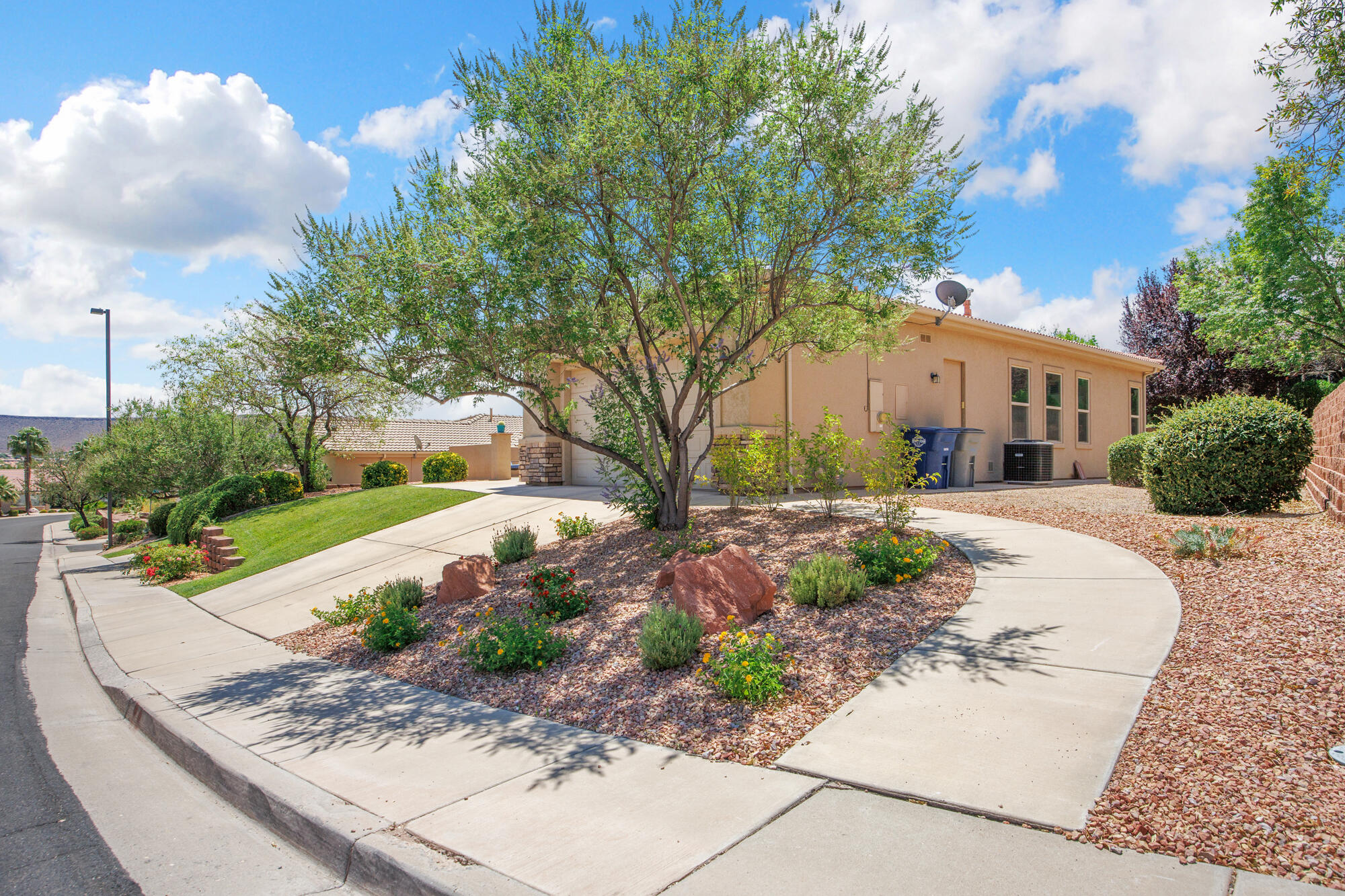 SANTA MARIA AT SUNBROOK - Residential