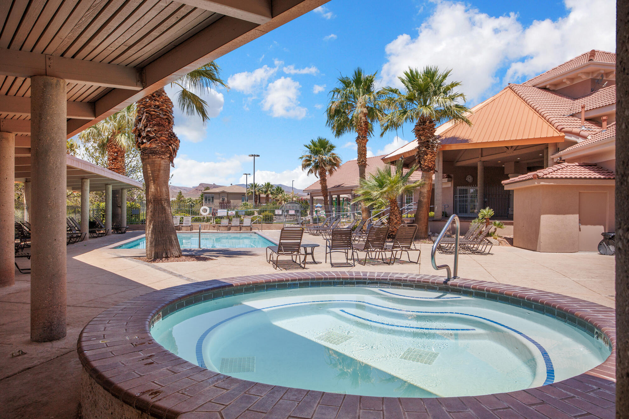 SANTA MARIA AT SUNBROOK - Residential