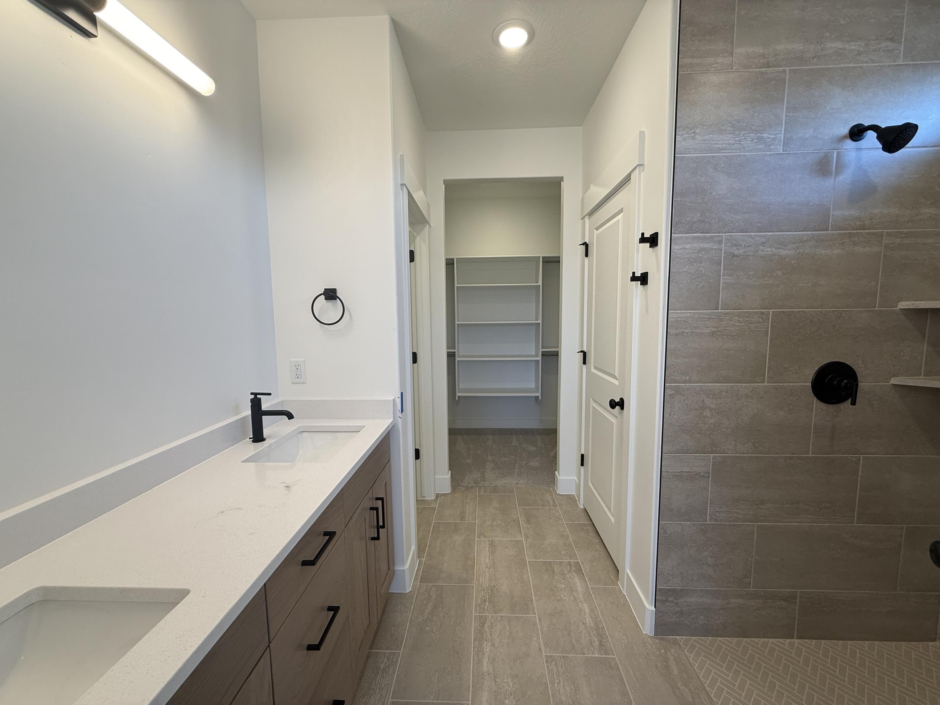 LEGACY AT SAND HOLLOW - Residential