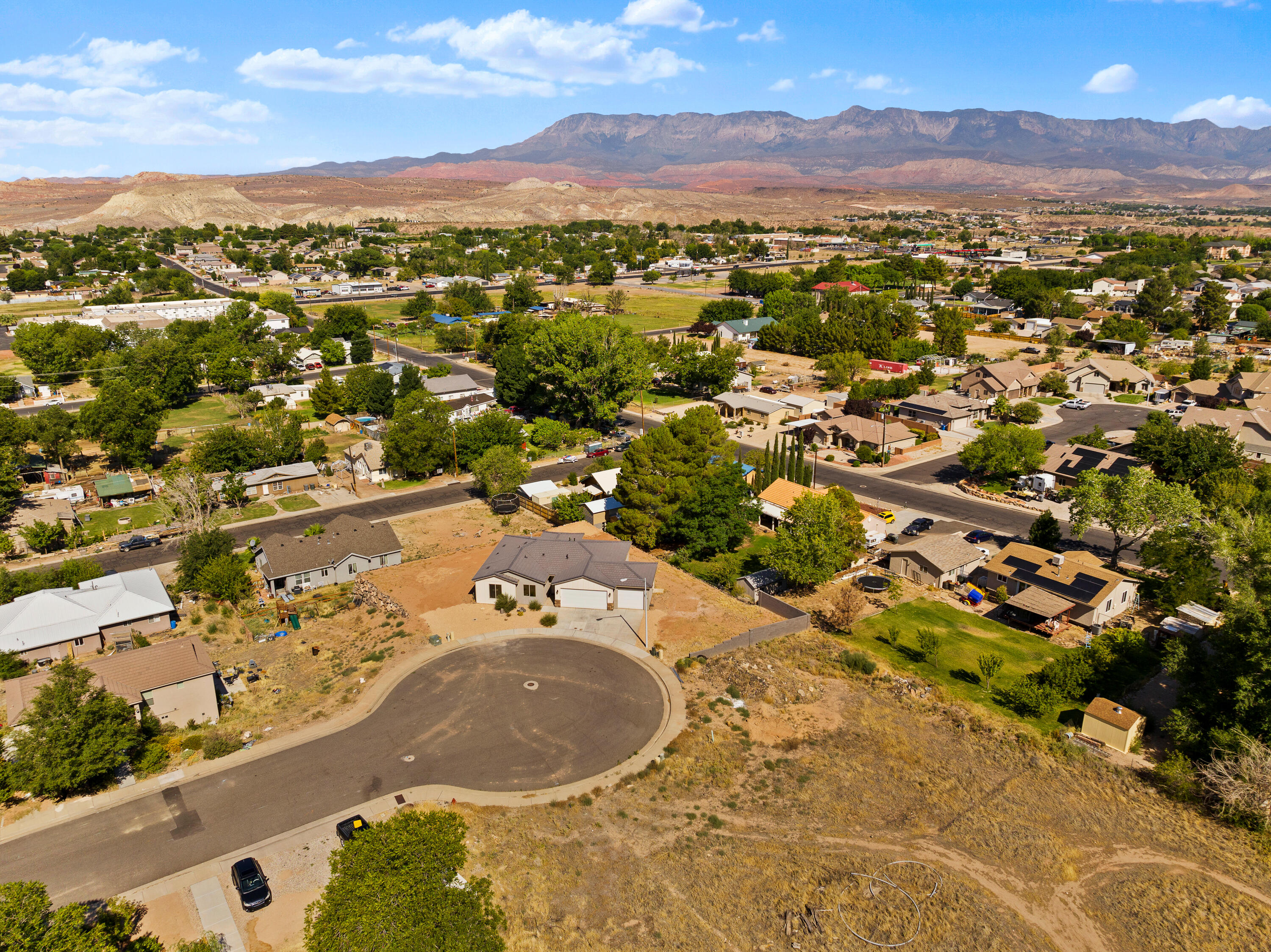 FREEDOM CIRCLE - Residential